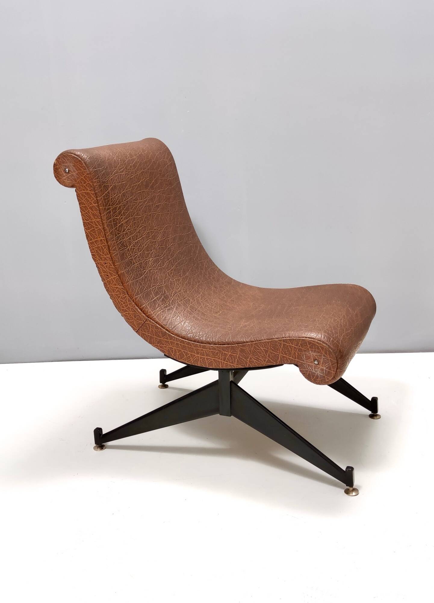 Brown Skai Lounge Chair with Black Varnished Metal Legs, Italy