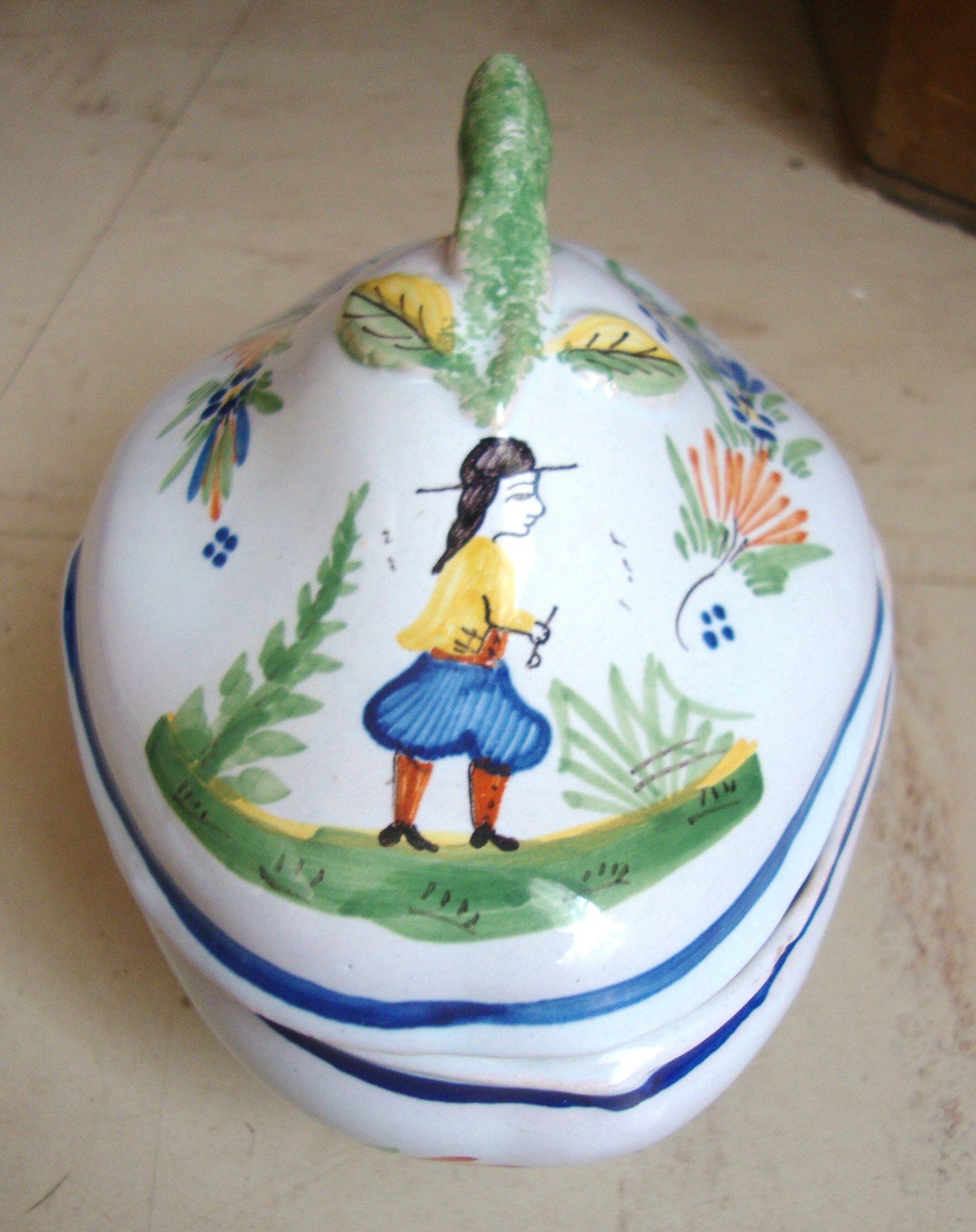 Ceramic mustard pot from Quimper Henriot