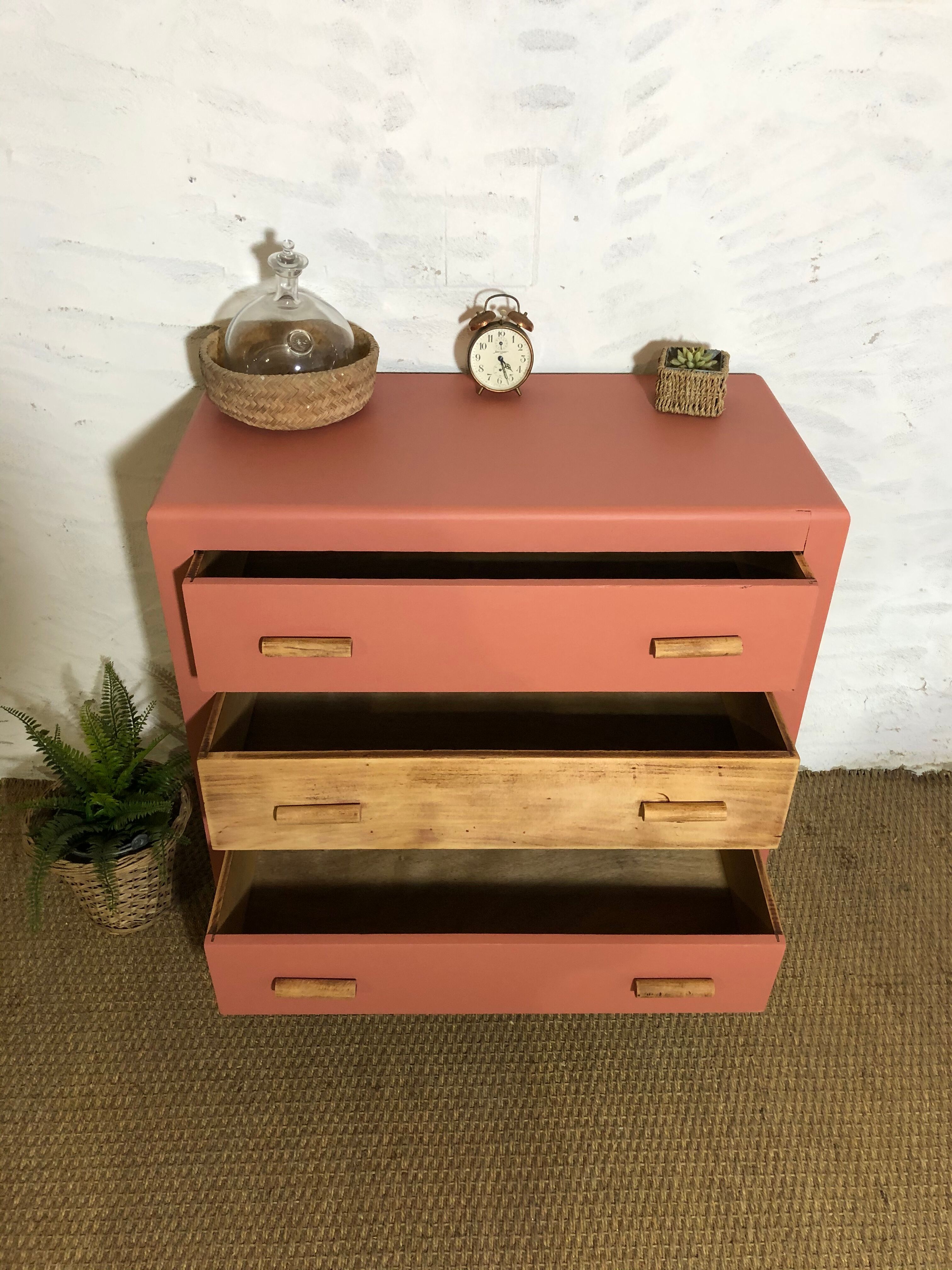 Vintage dresser