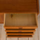 Armoire de barre murale indépendante scandinave Ergo et 3 armoires et avec 7 étagères, par John
