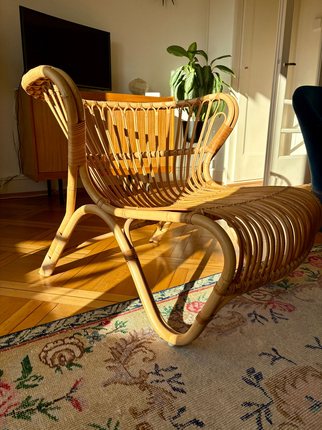 Fauteuil en rotin design danois