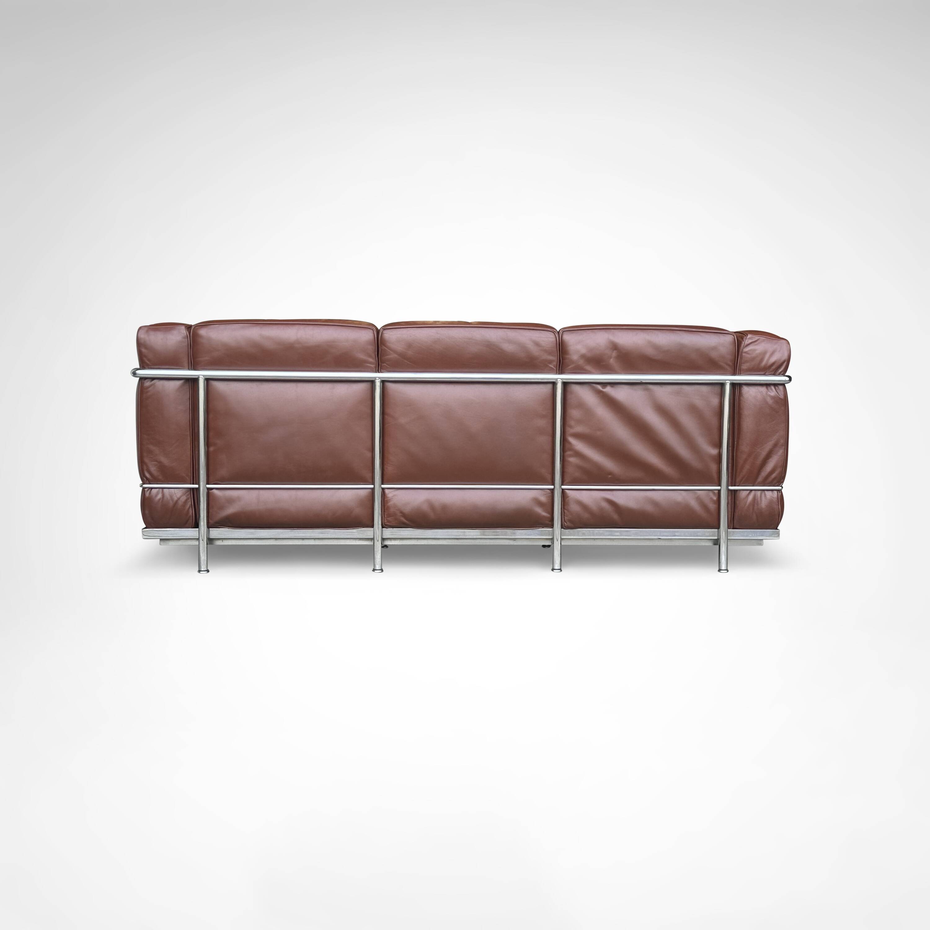 Early production LC2 leather 3-seater sofa by Le Corbusier Cassina 1970s