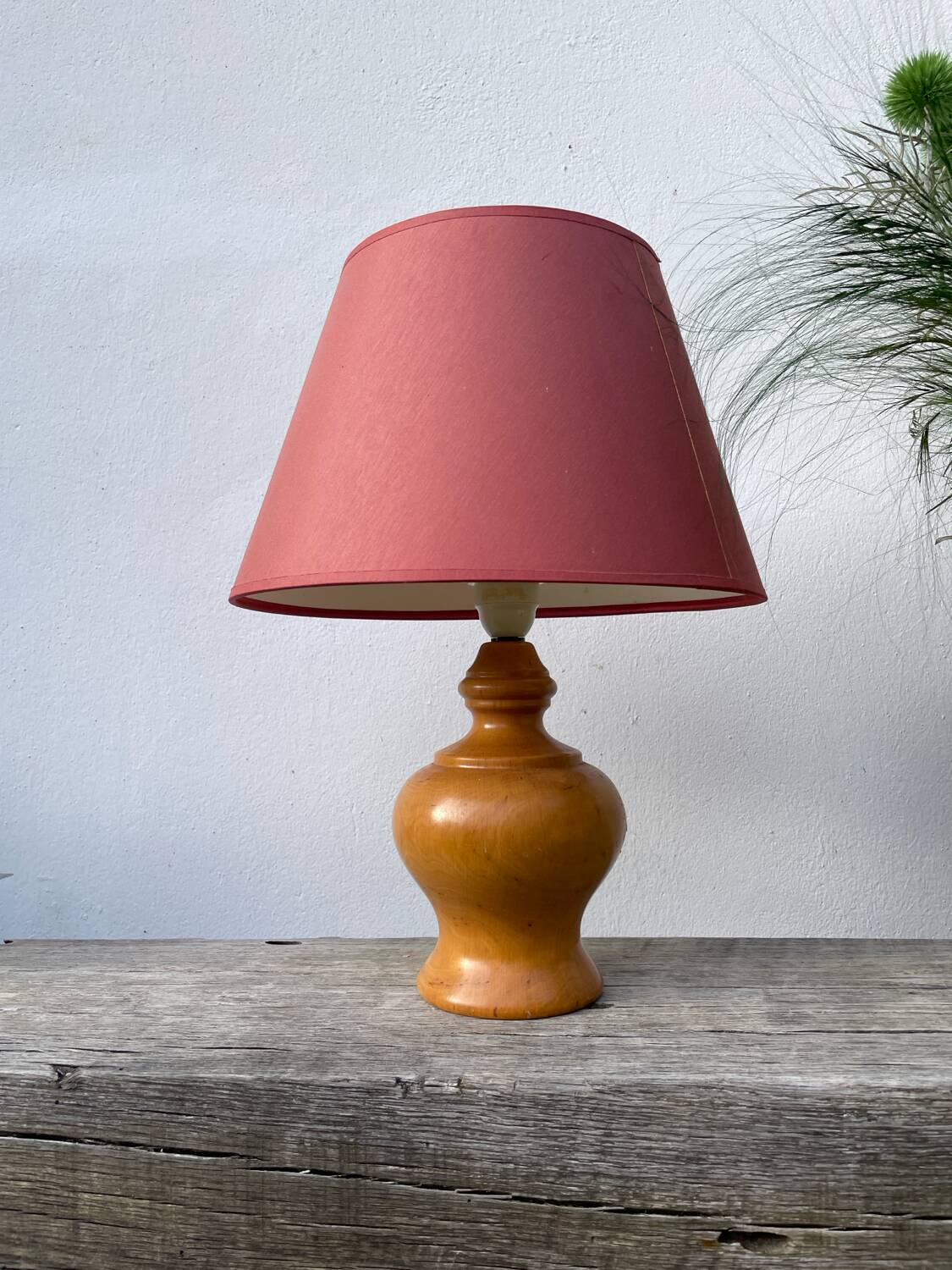 Lampe en bois tourné