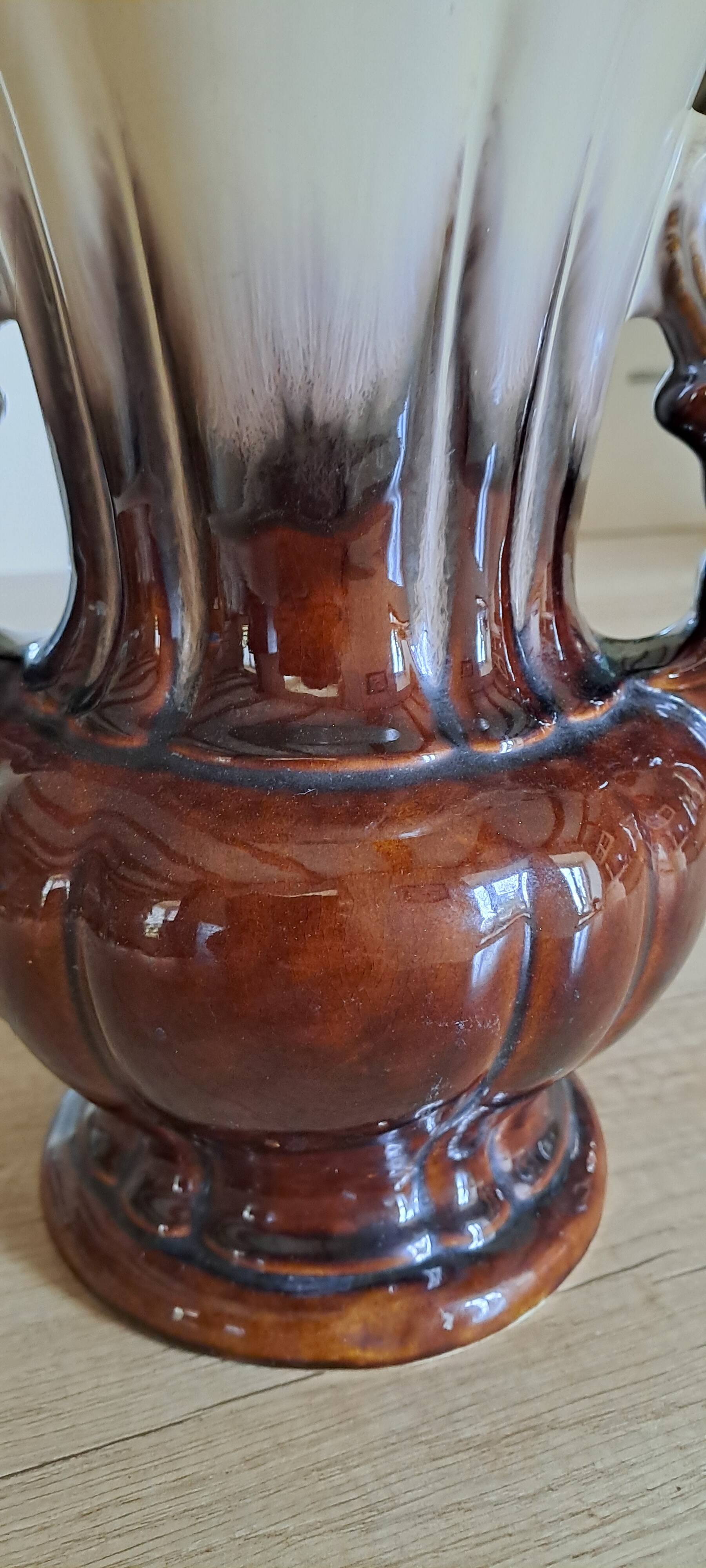 Numbered amphora vase