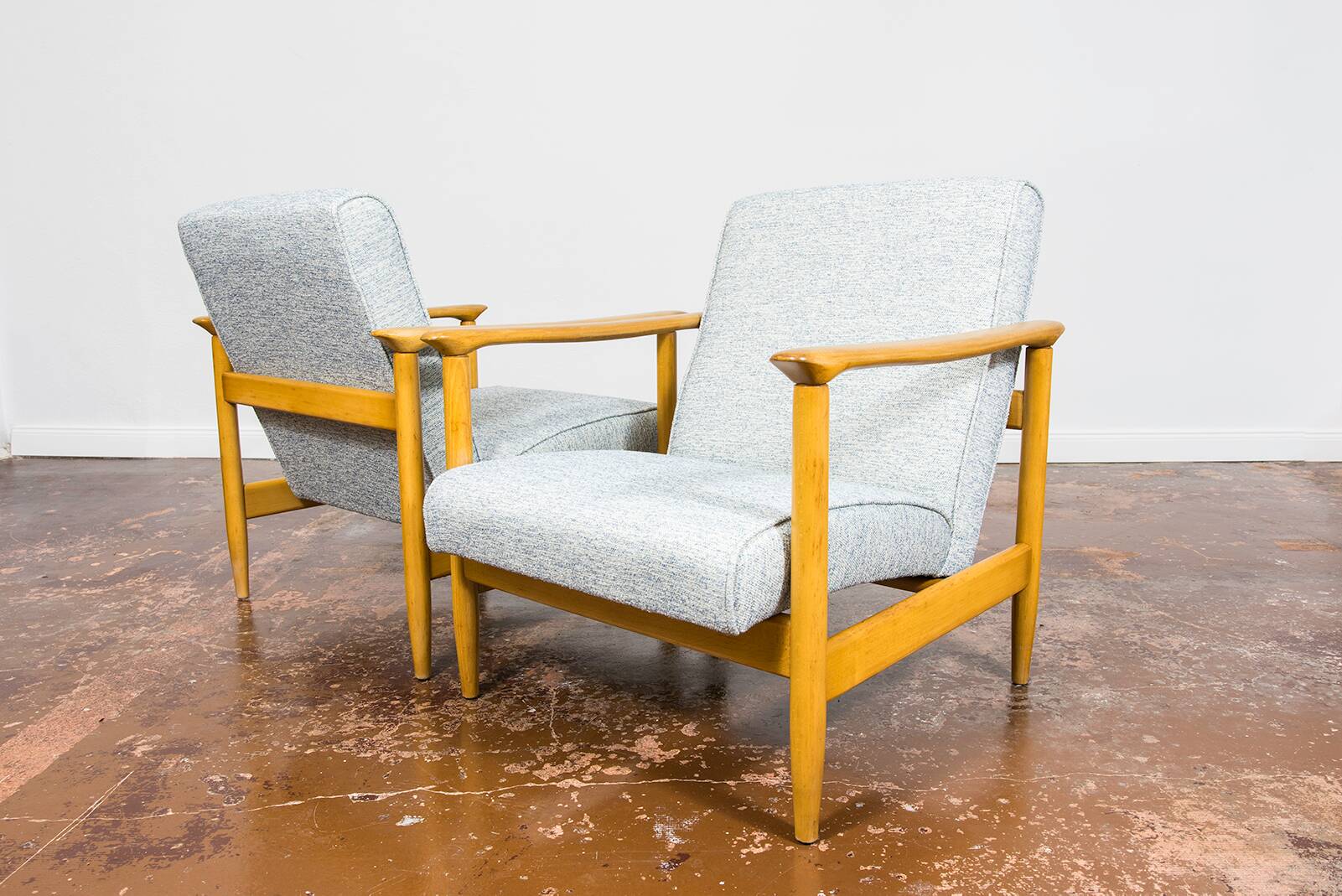 Vintage Armchairs Gfm 142 By Edmund Homa, Gfm, Poland, 1960’s, Set Of 2