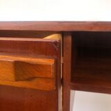 Scandinavian sled base desk