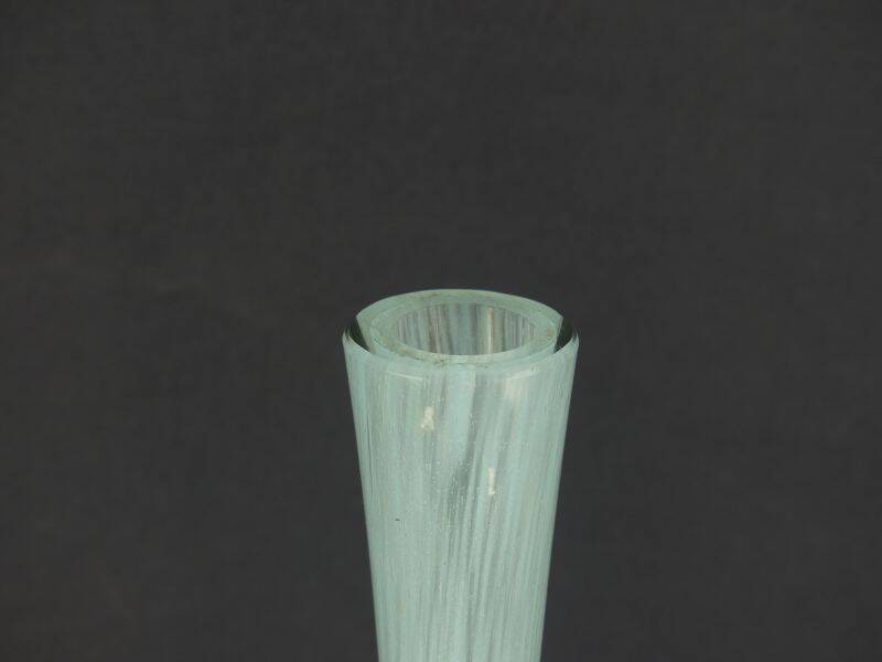 Schneider, glass vase with a blur effect