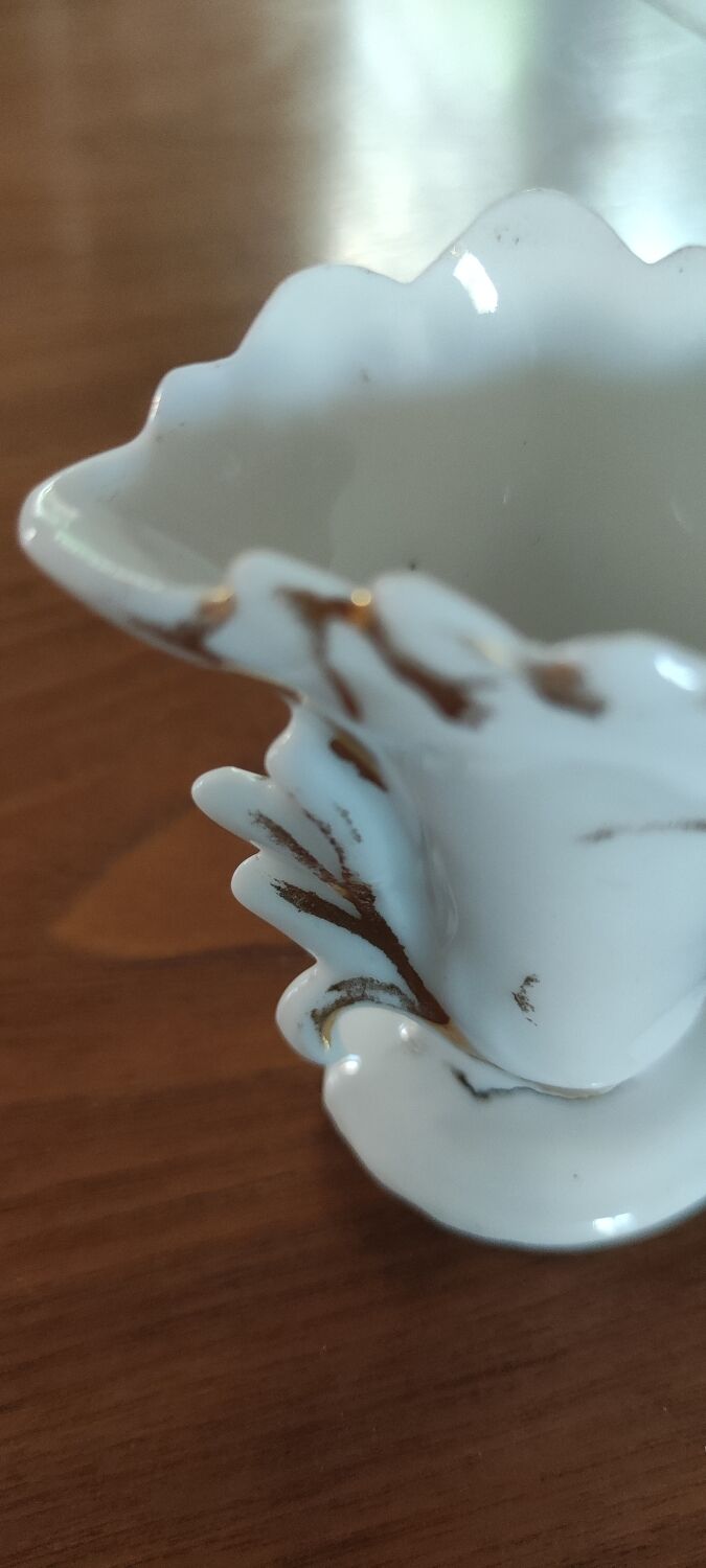 Small wedding vase porcelain of Paris