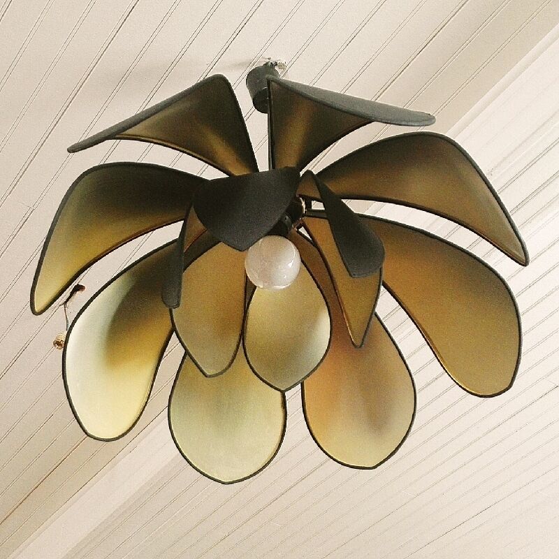 Chandelier flower