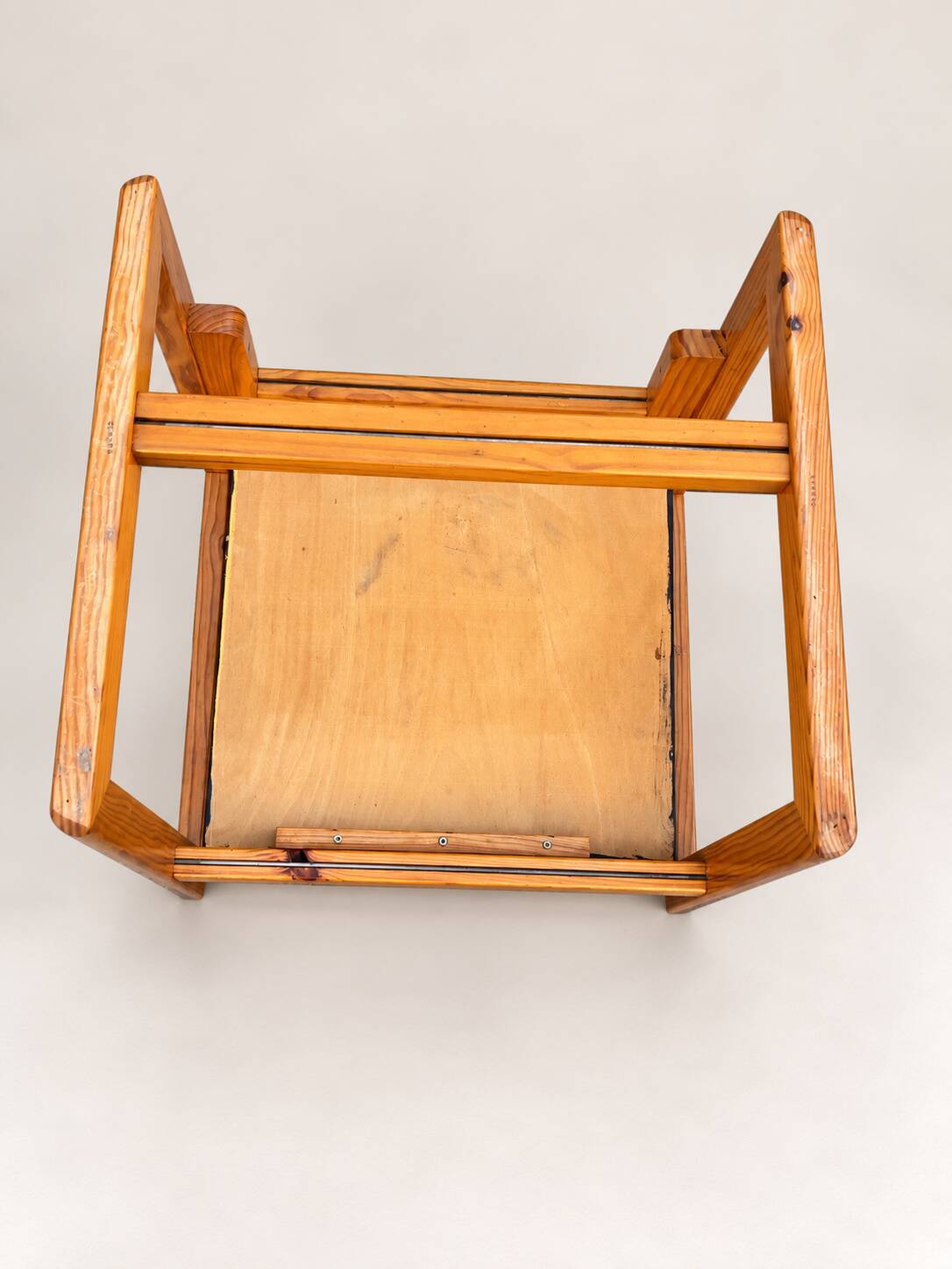 André Sornay armchair in solid pine and black lacquer – circa 1960
