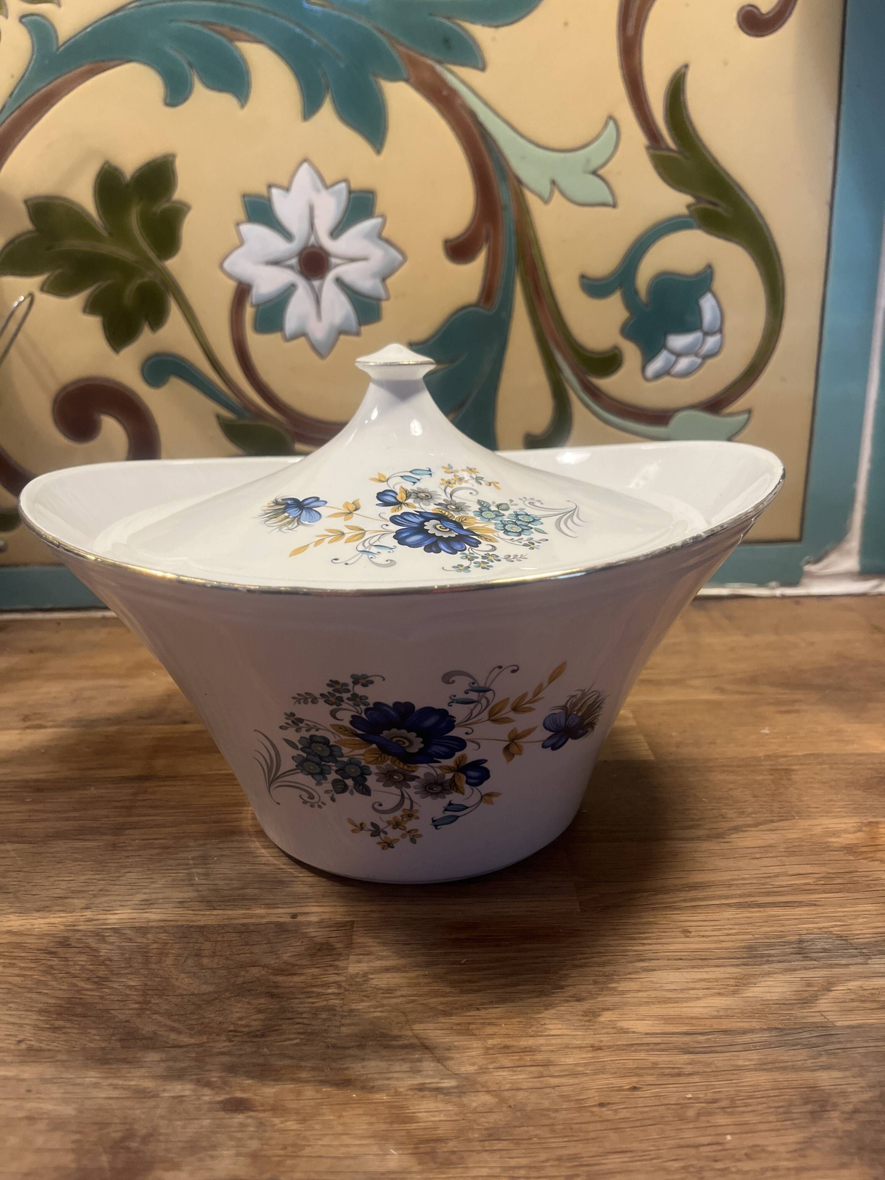 Soup tureen/vegetable dish Orchies - moulindescloupd