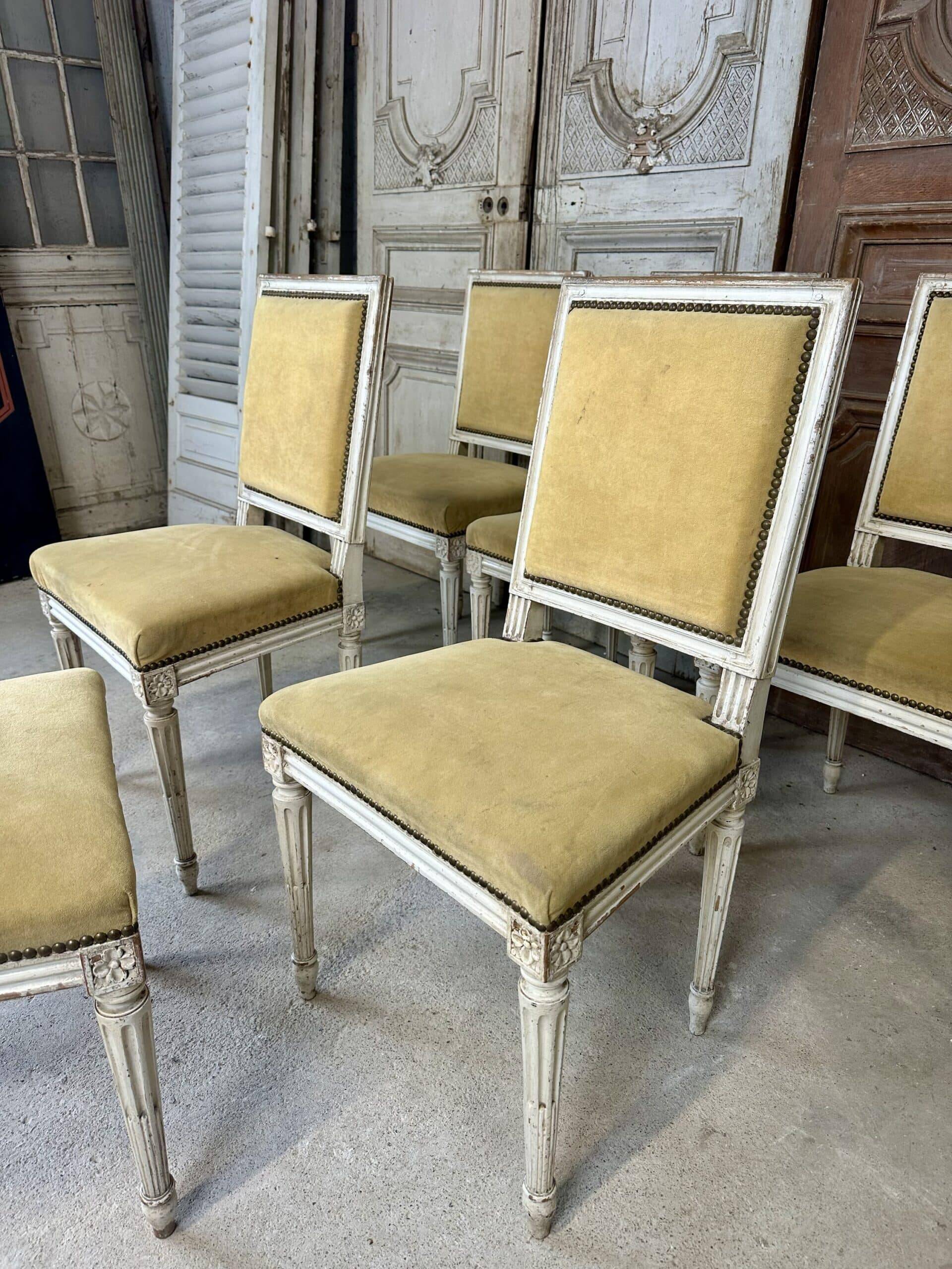 Série de 6 chaises de style Louis XVI laquée blanc circa 1900