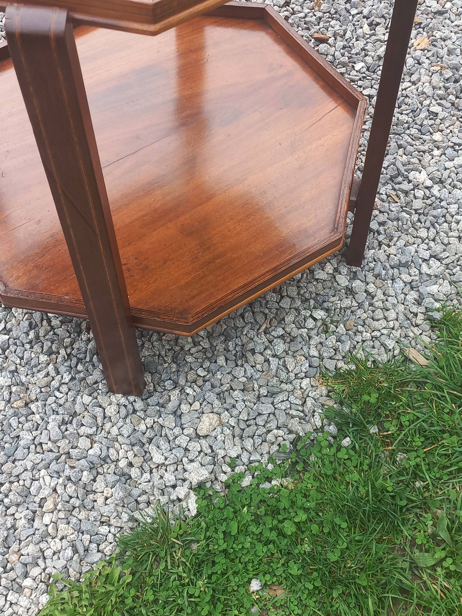 Art Deco folding side table in mahogany with double top marquetry.