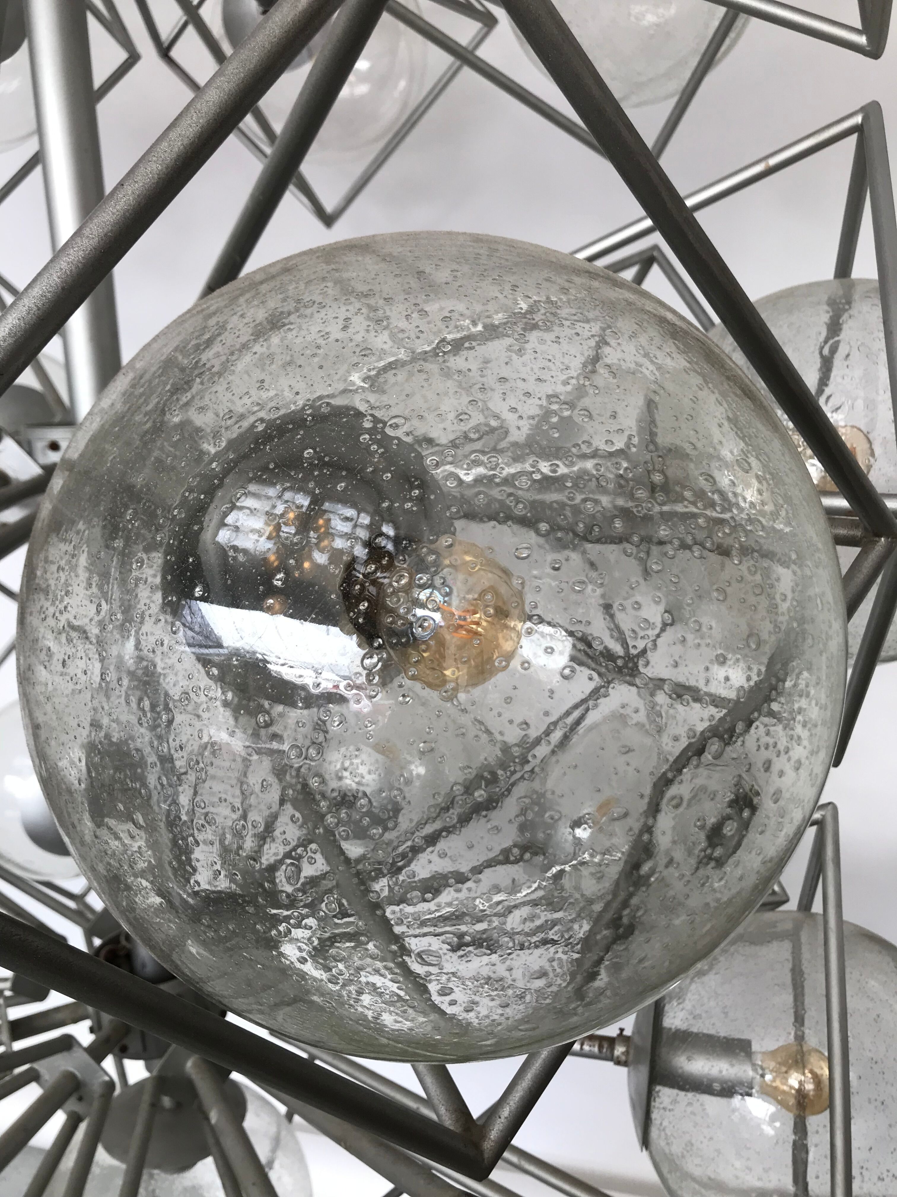 Lustre en verre et métal