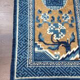 Tapis chinois ancien fait à la main