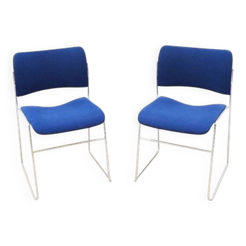 Pair of “4/40” stacking chairs by David Rowland for Howe (USA)