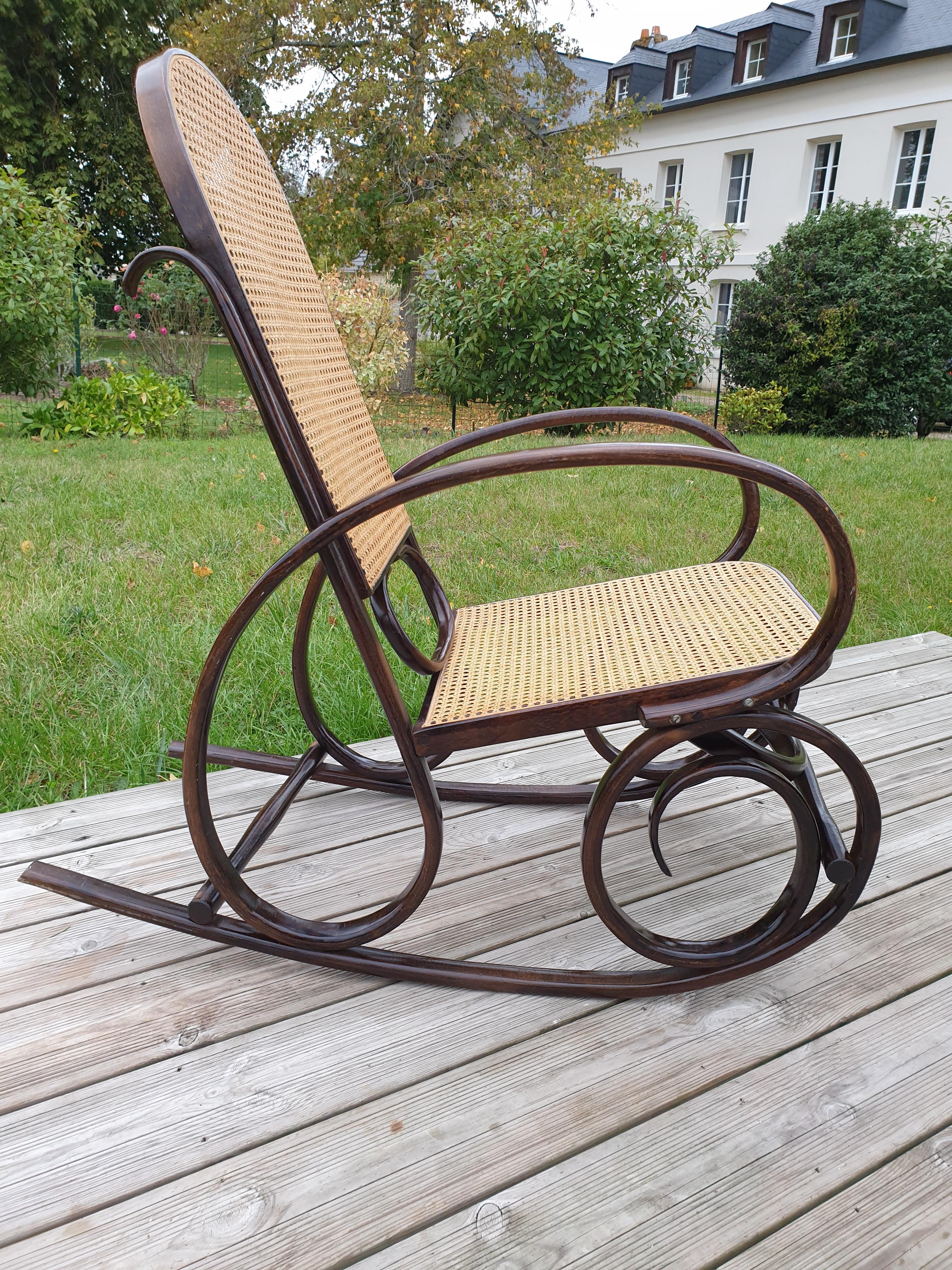 Rocking-chair Thonet 1930