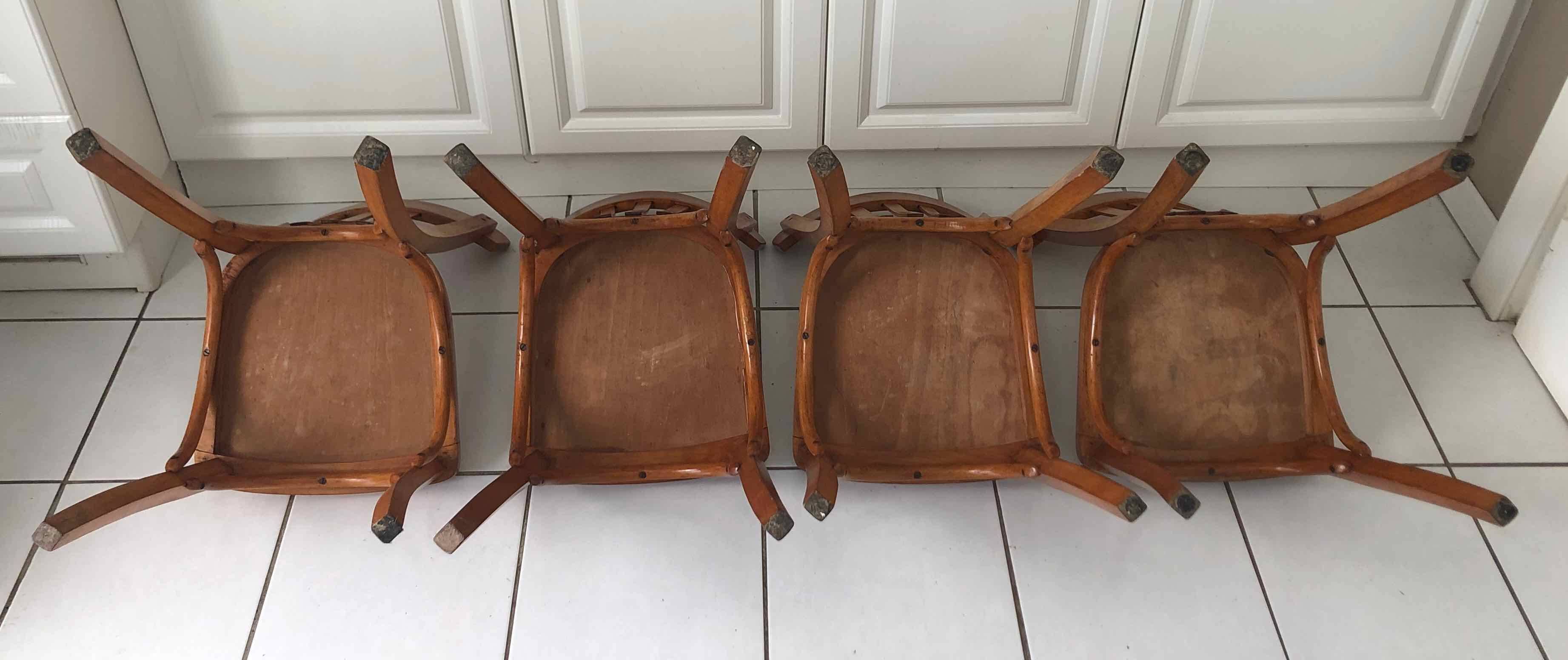 4 chaises bistrot années 50 type Baumann