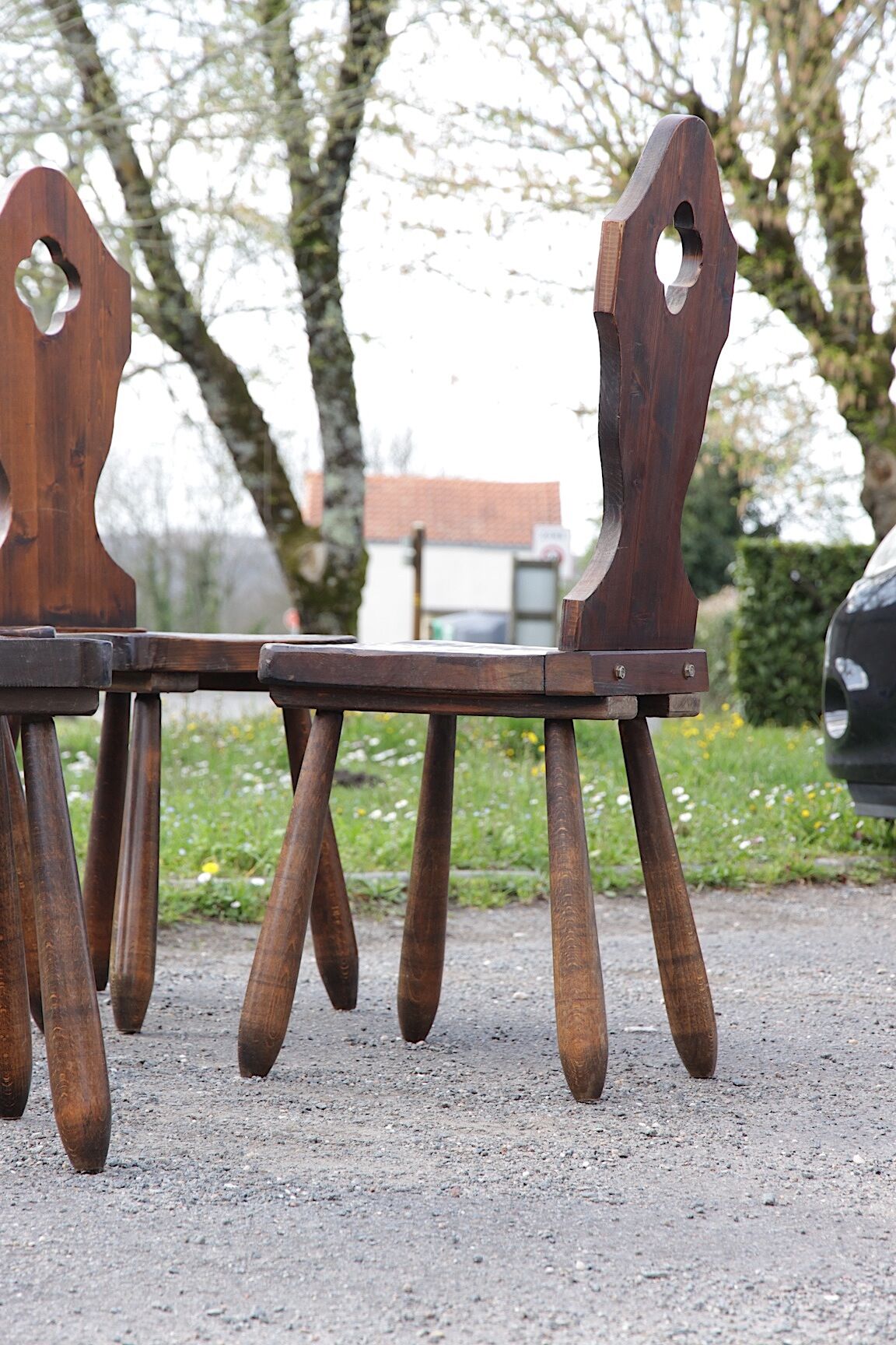 Série de six chaises brutaliste
