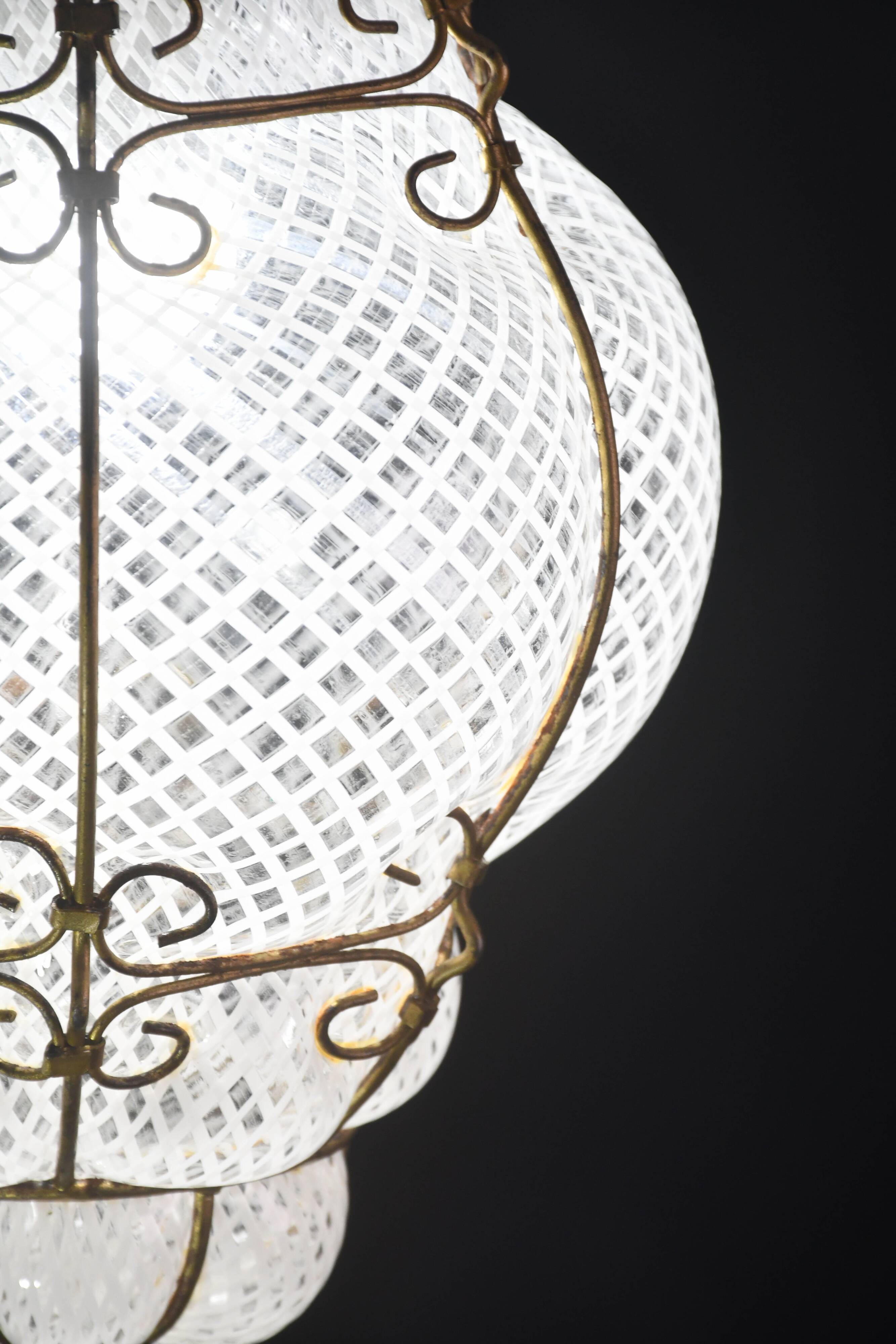 Venini Amazing Venetian Lantern in Murano Reticello Glass, 1950s