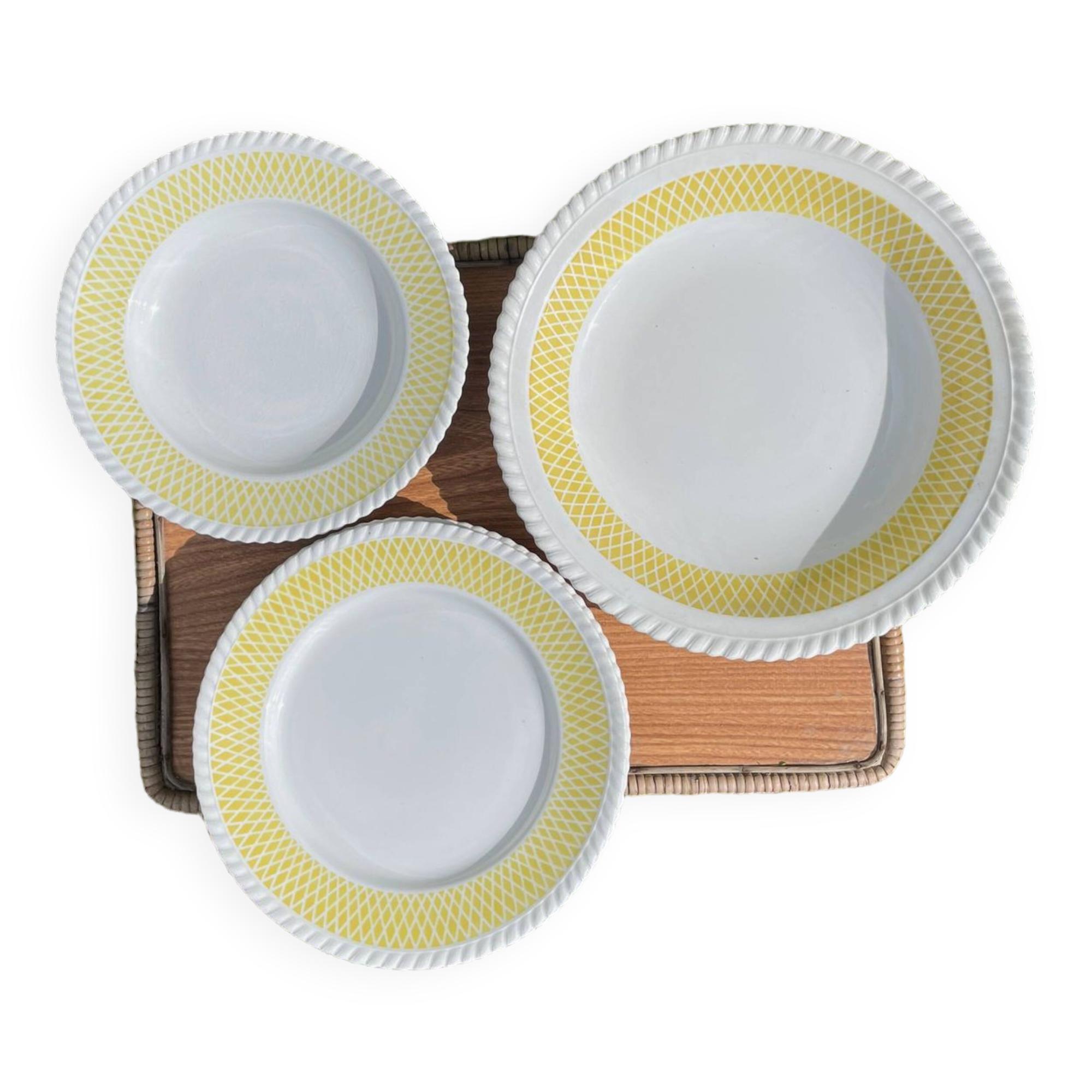 Yellow “FB 37” plates and dish