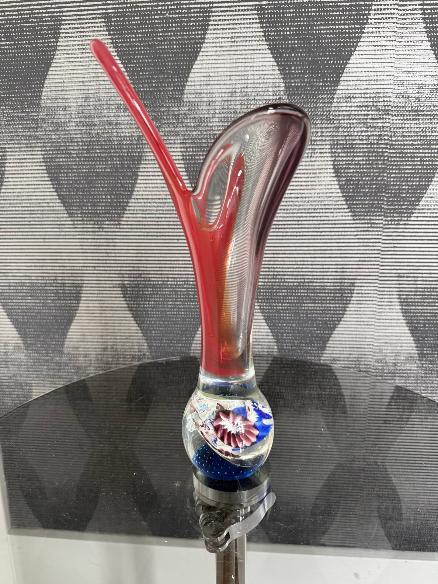 Vintage Murano tulip vase with sulphur base (1960)
