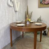 Vintage extendable table