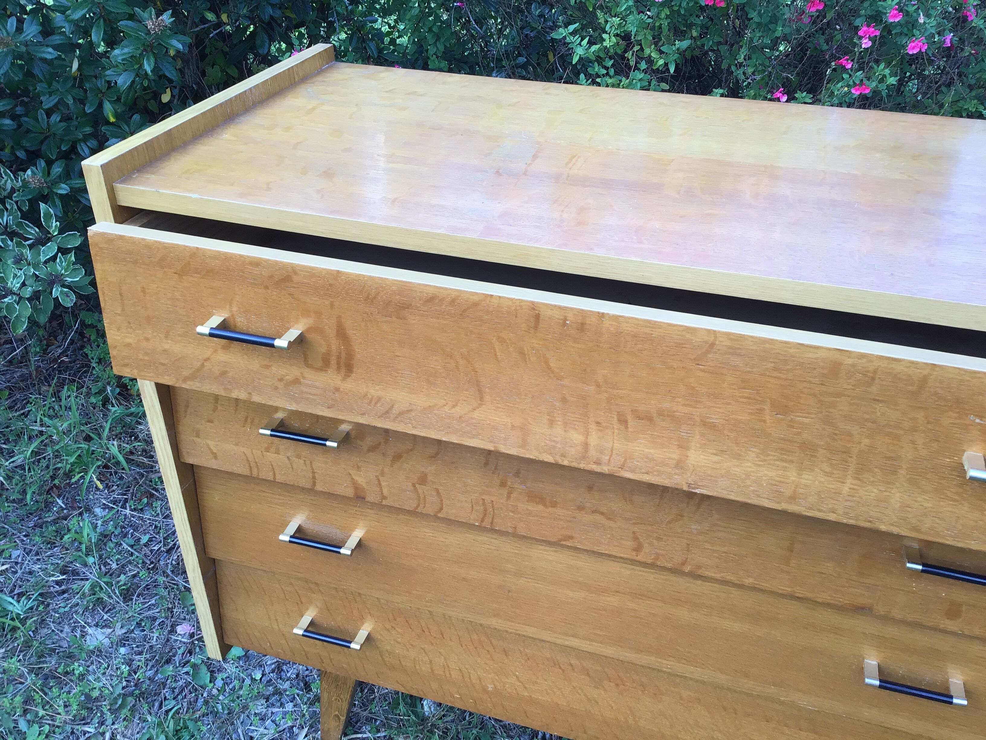 Vintage dresser