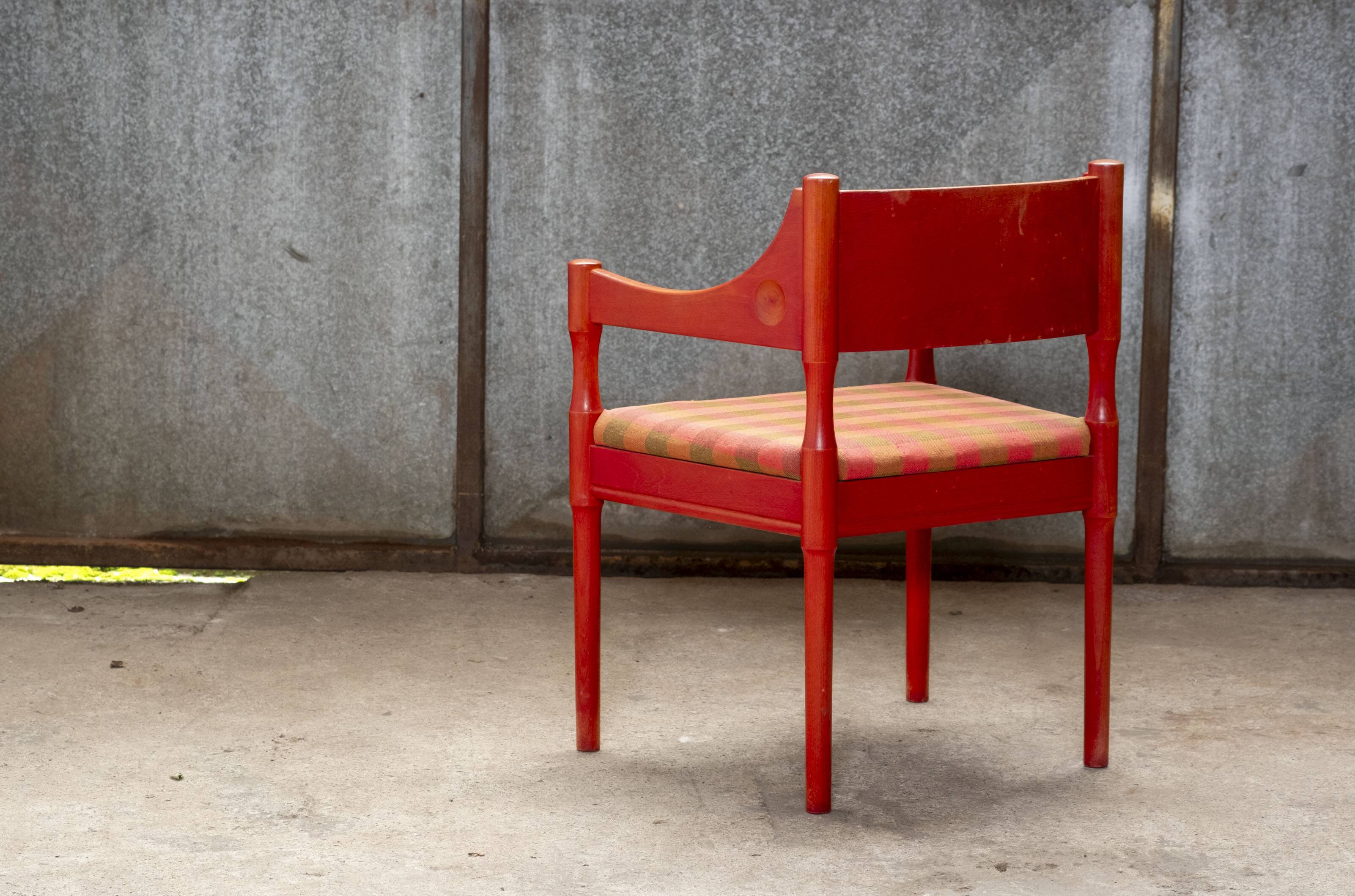 Fauteuil suédois teinté rouge, Nässjö 1960 Suède