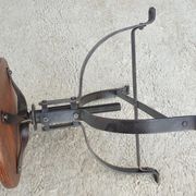 Bienaise stool of the years 1935, model 203 with 4 flat iron cathedral legs joined by a