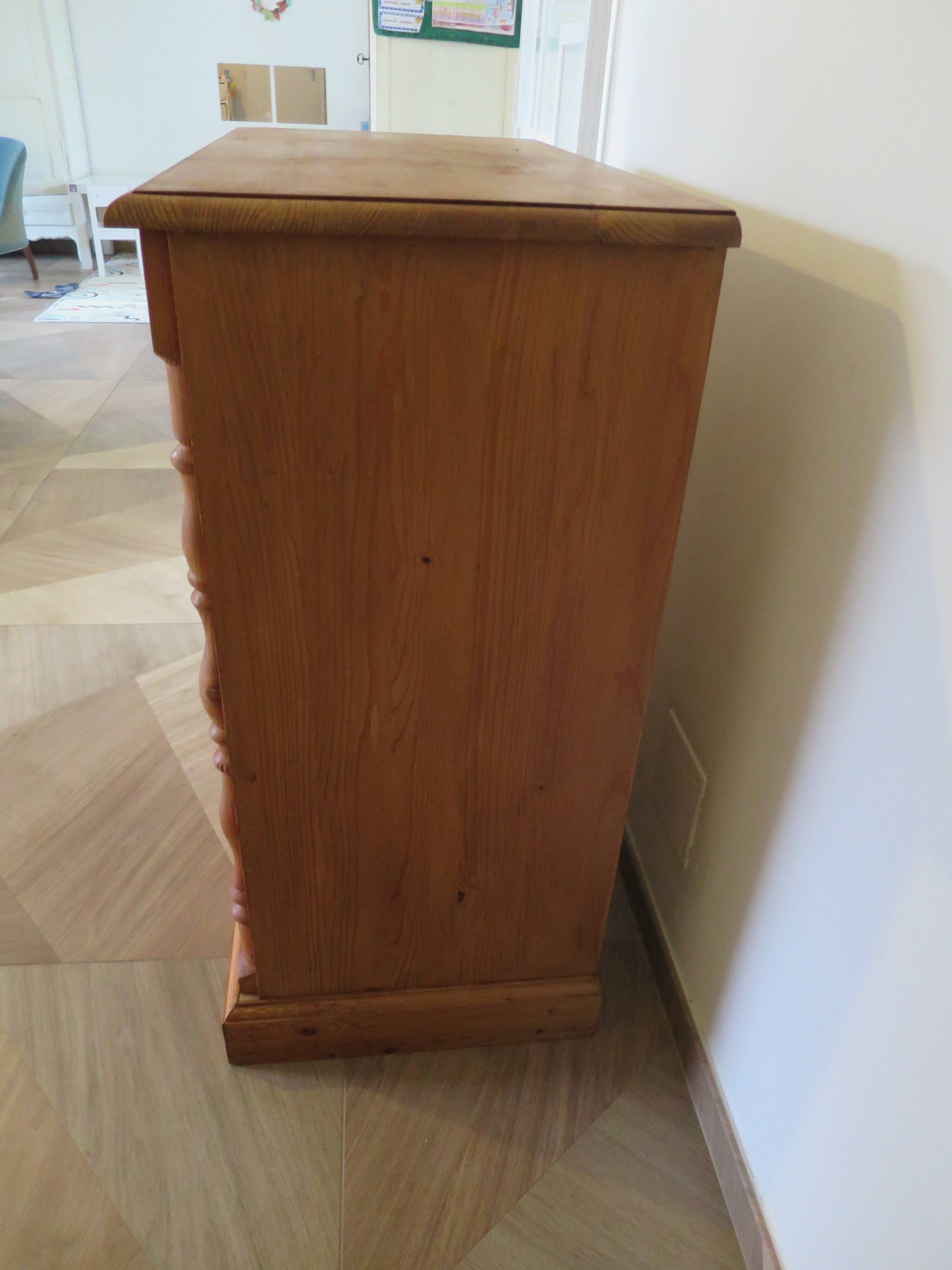 Solid wood bookcase – shabby chic style – adjustable shelves