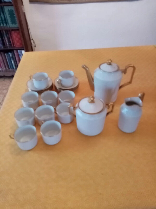 Porcelain coffee service