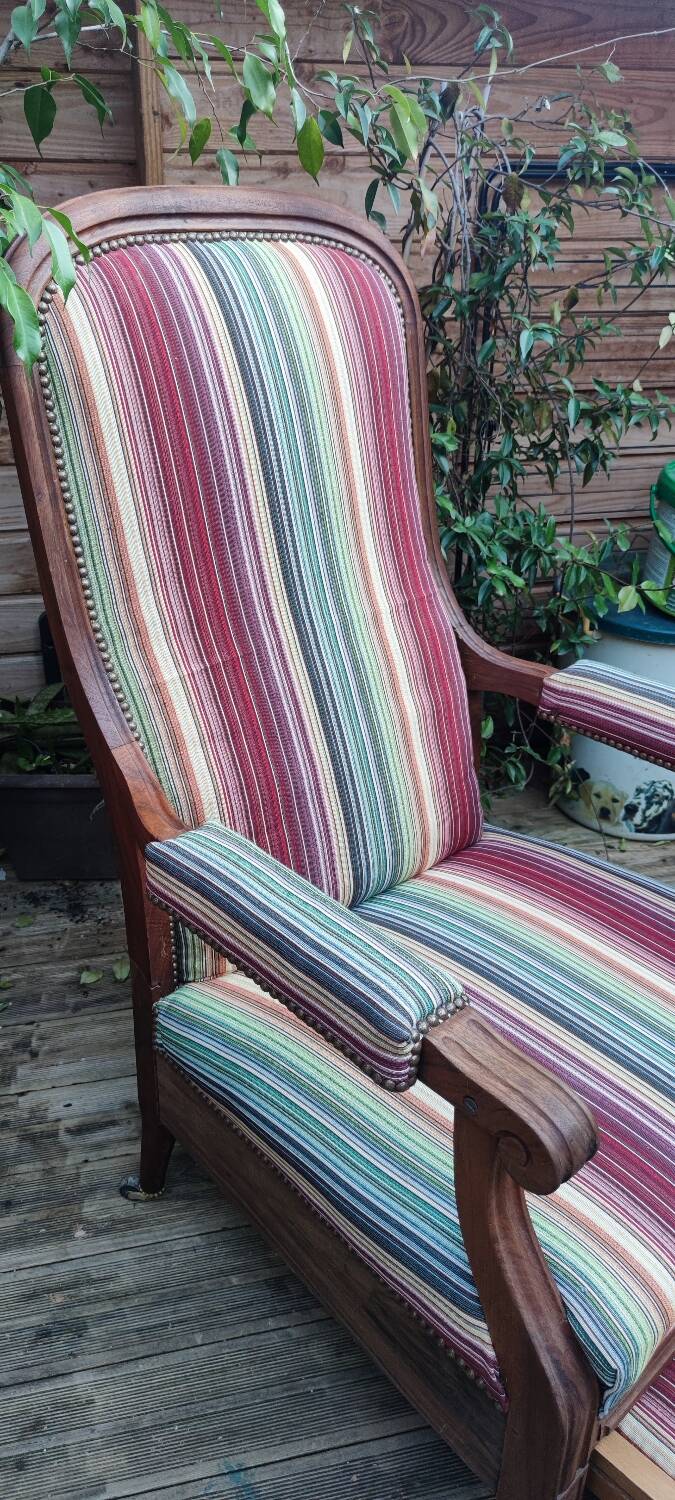 Voltaire rack and footstool