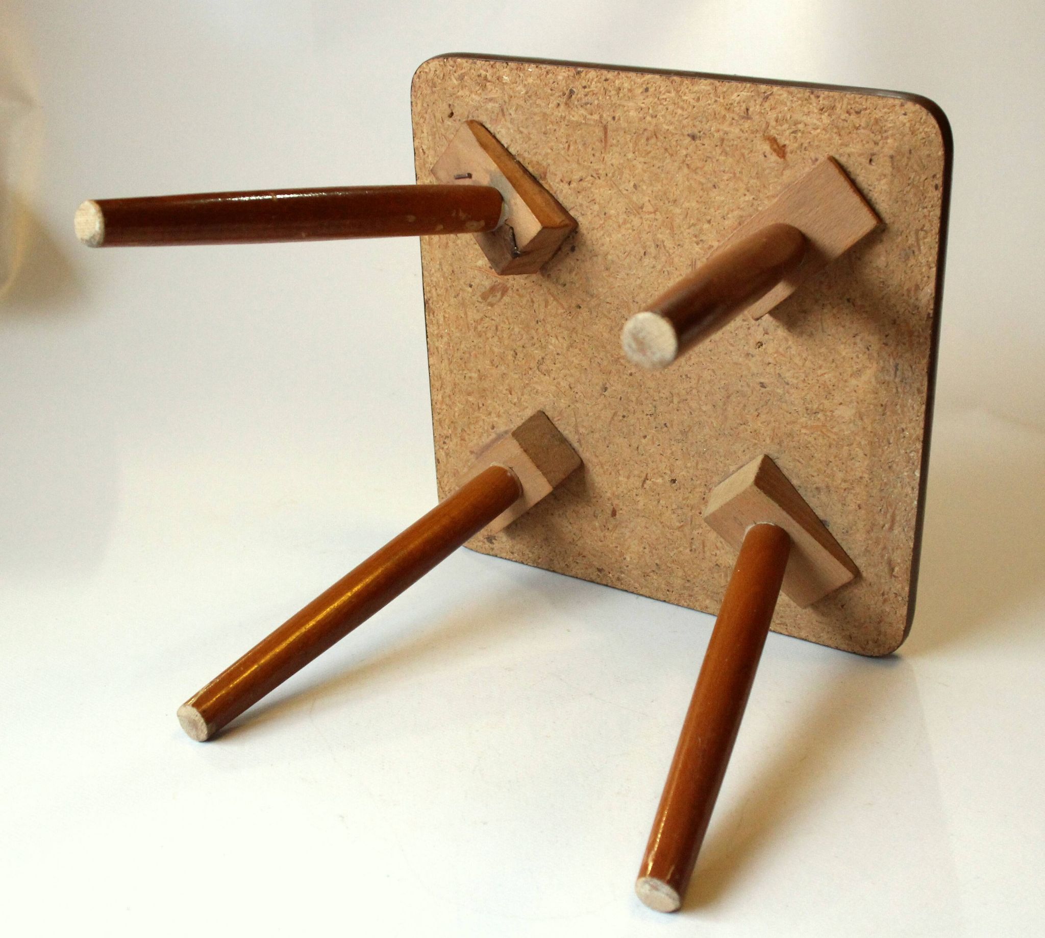 Table d'appoint en bois des années 1950 - support de plante - Vintage