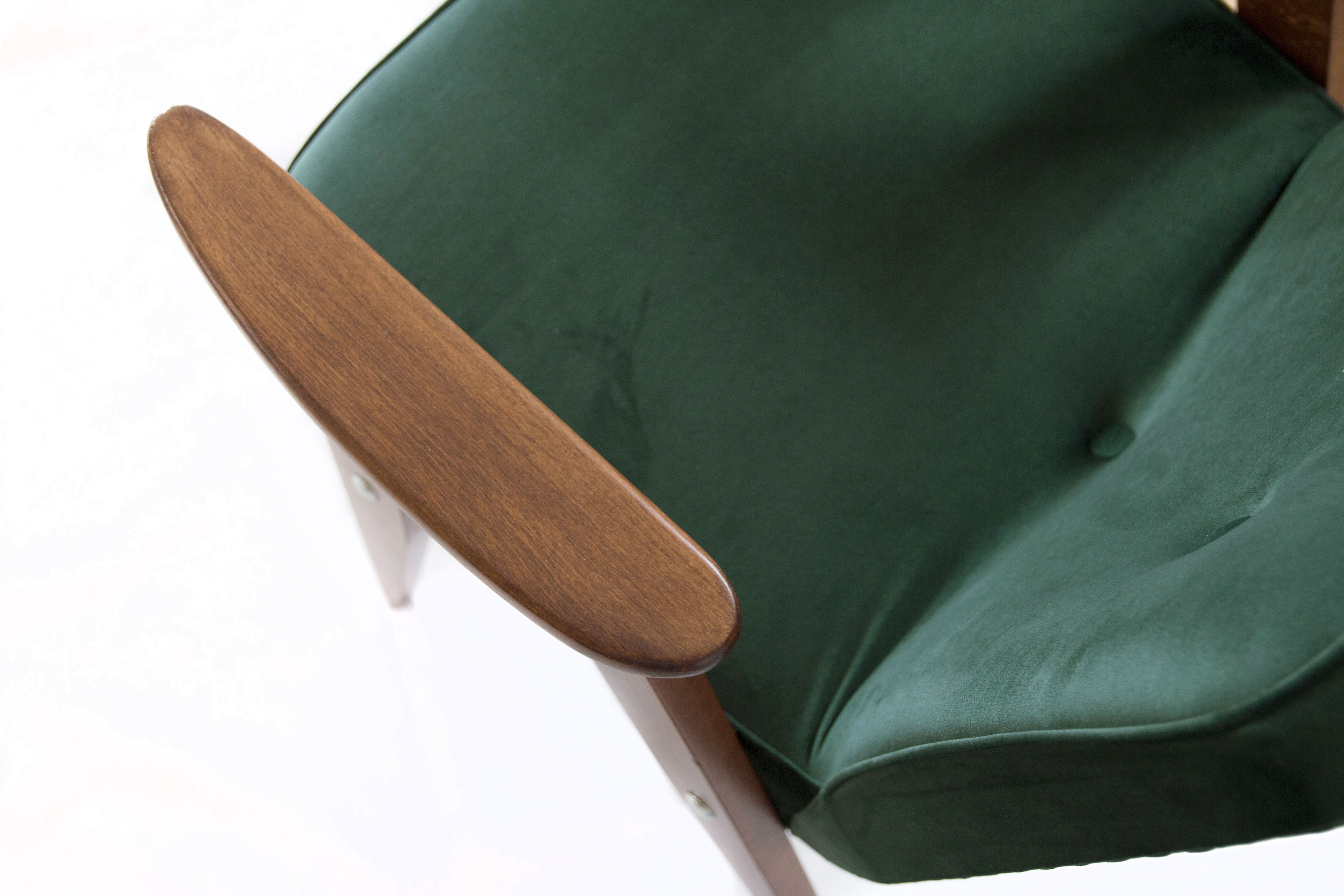 Scandinavian Chair re-paper