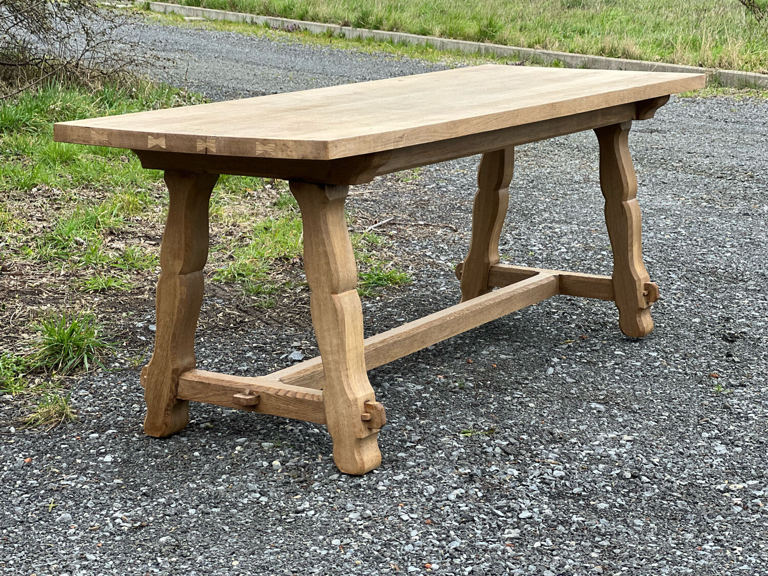 Farmhouse table