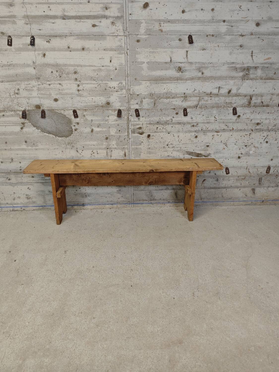 Raw bench