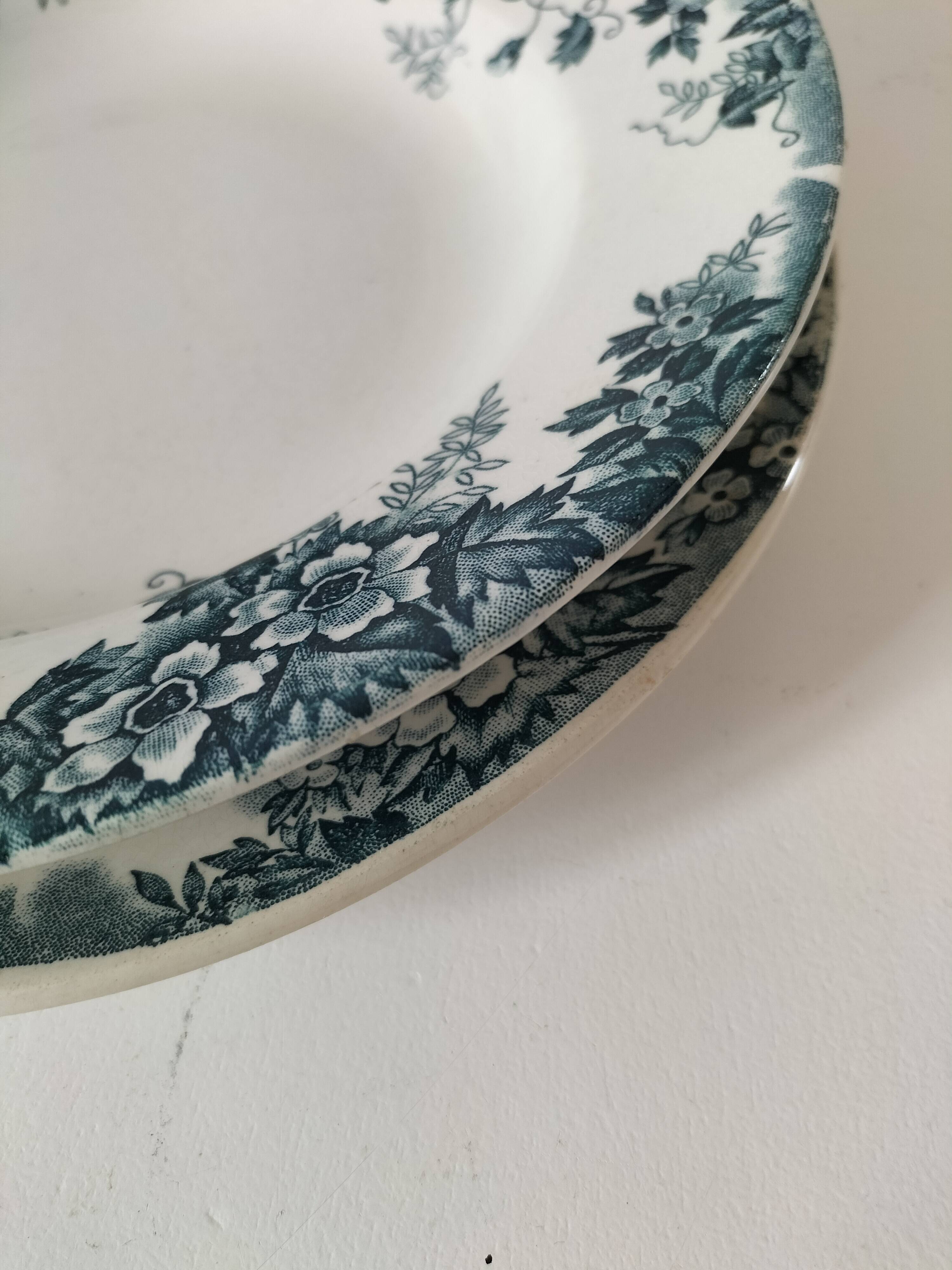 Duo of Moulin des Loups & Hamage plates, Marie-Louise model