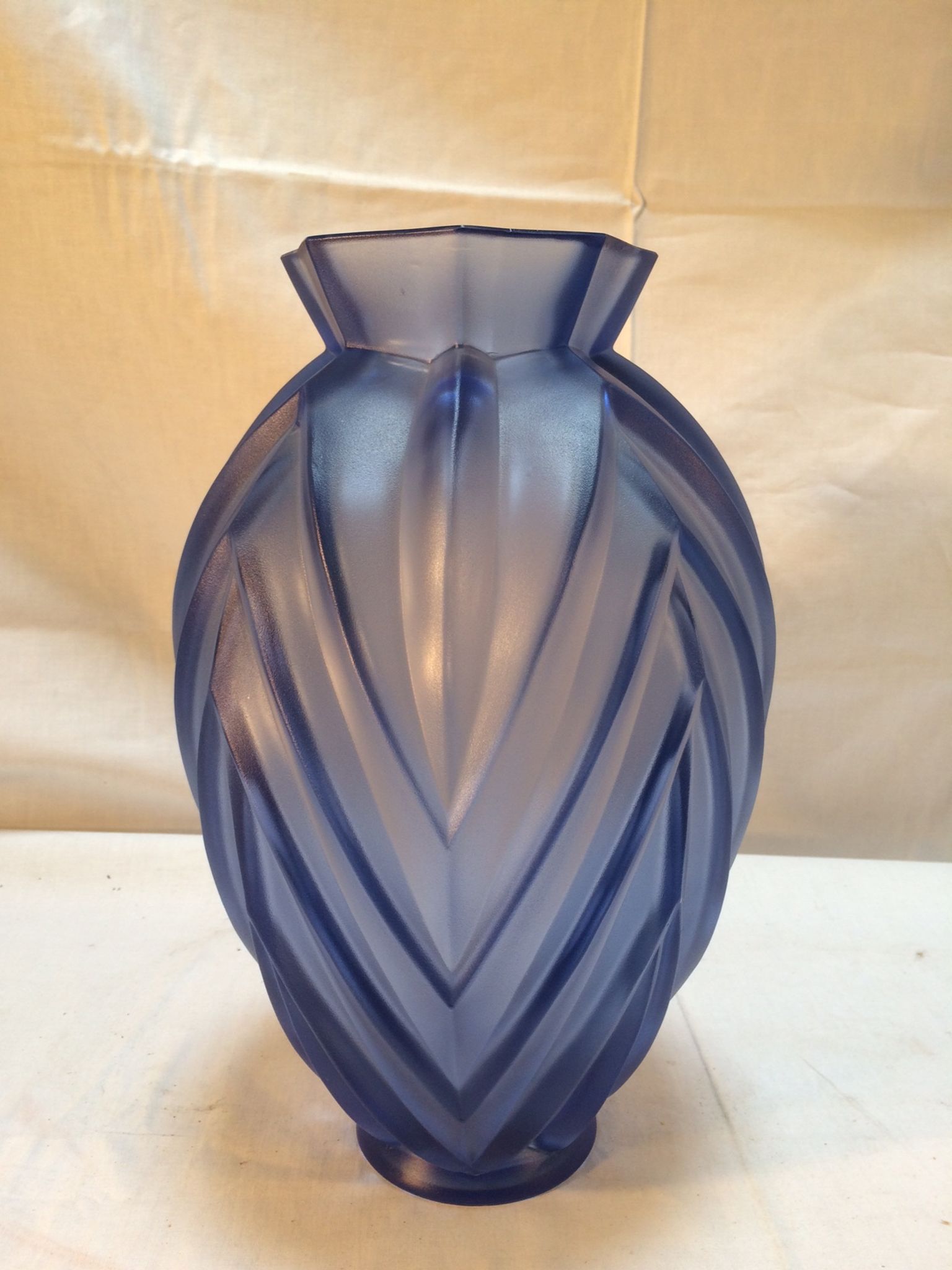 Art deco vase Sabino France
