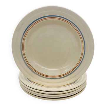 6 deep plates with fine blue and brown rim decorations.