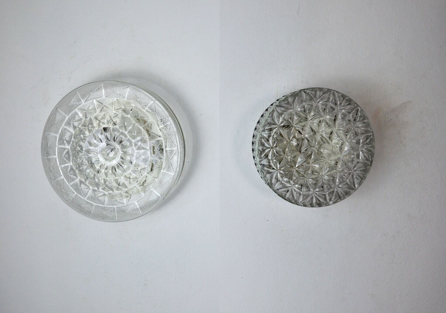 Duo of wall lamps peris andreu, cut glass, spain, 1970