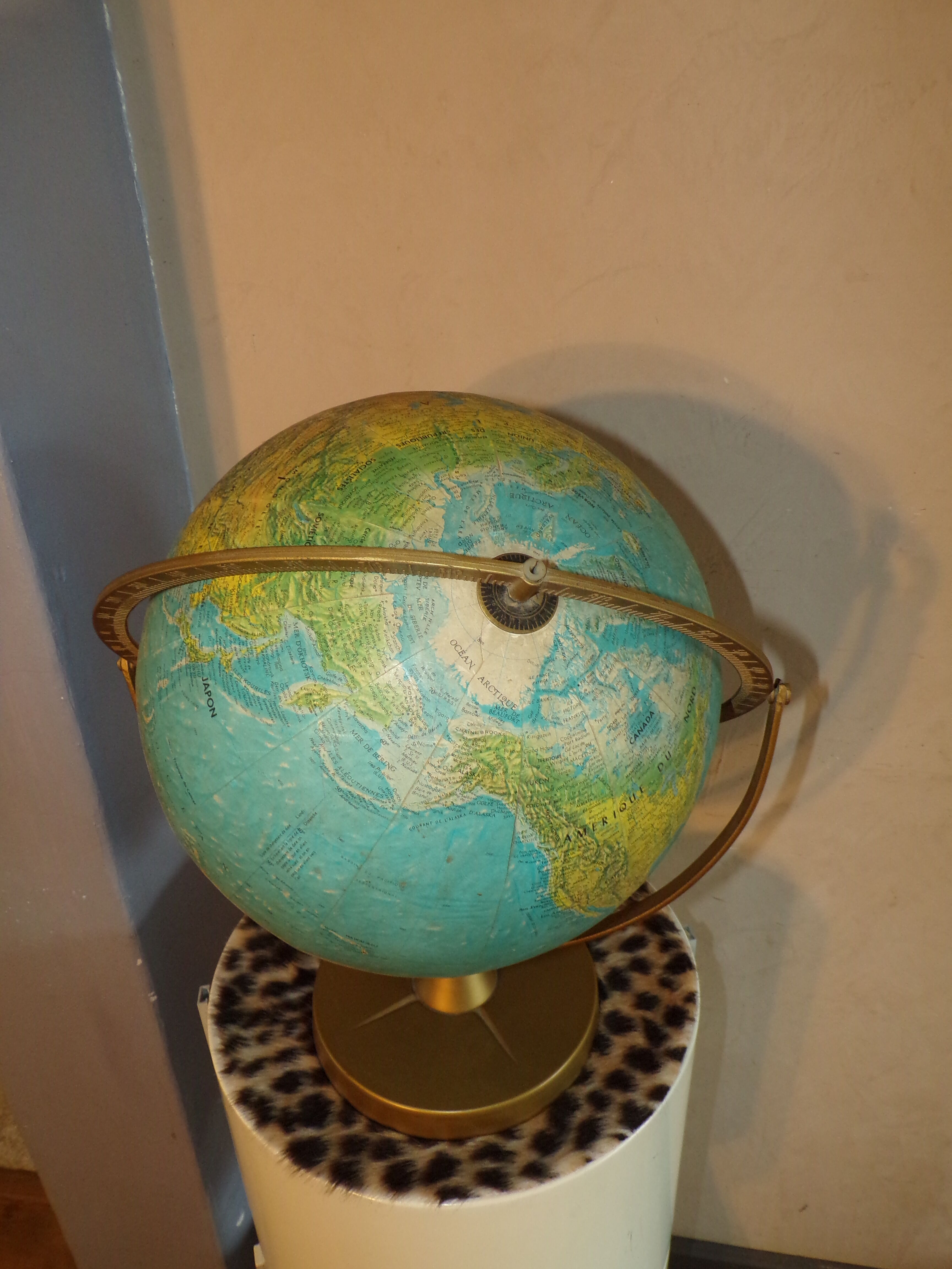 Vintage globe Scan-Globe