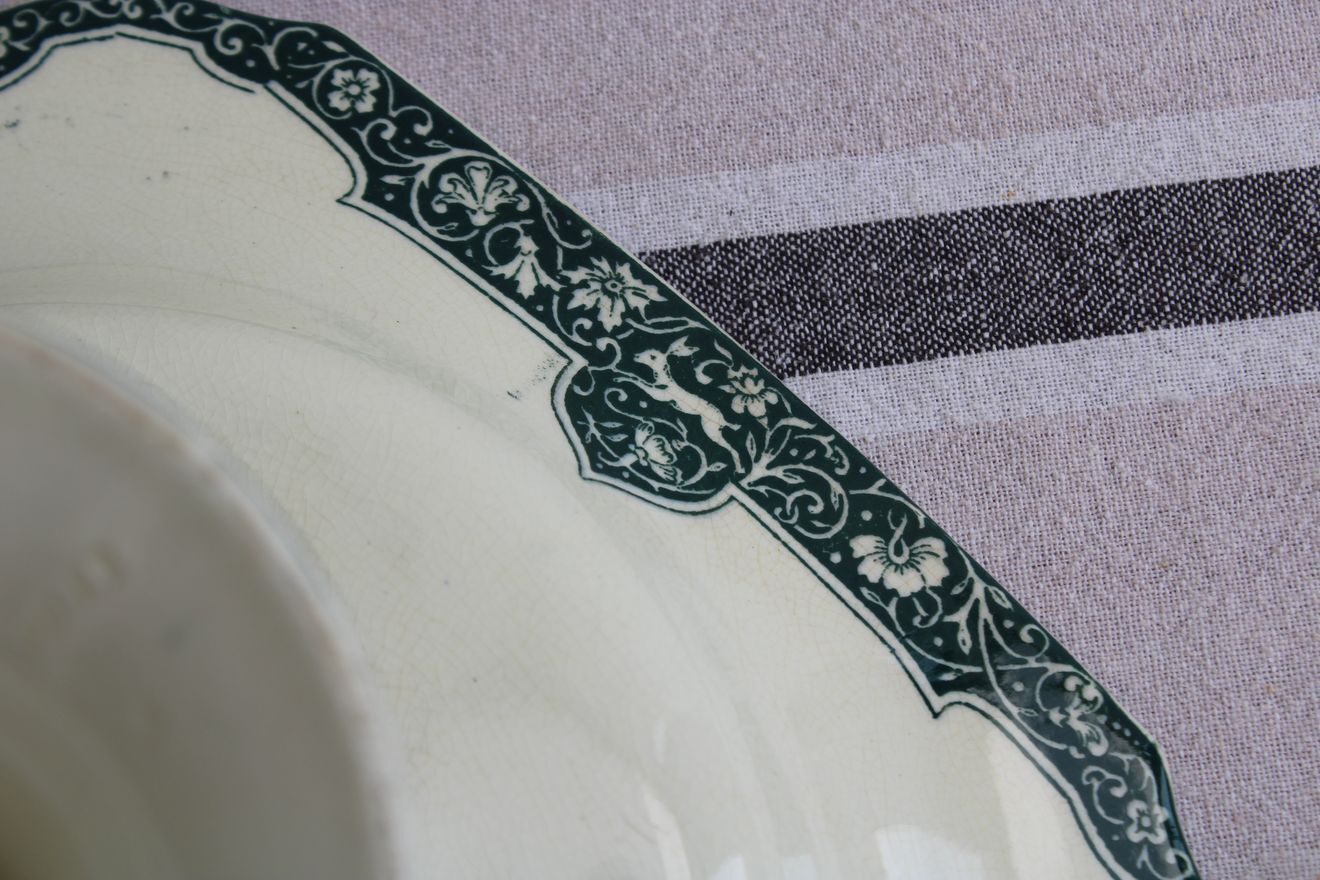 Ceramic standing cut