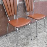 2 “Pétal” chairs from Soudévinyl