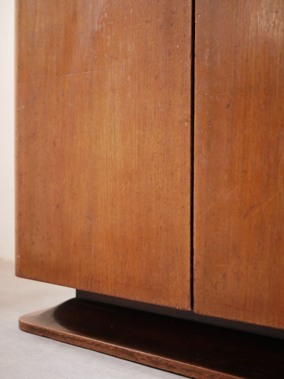 Art deco shoe cabinet