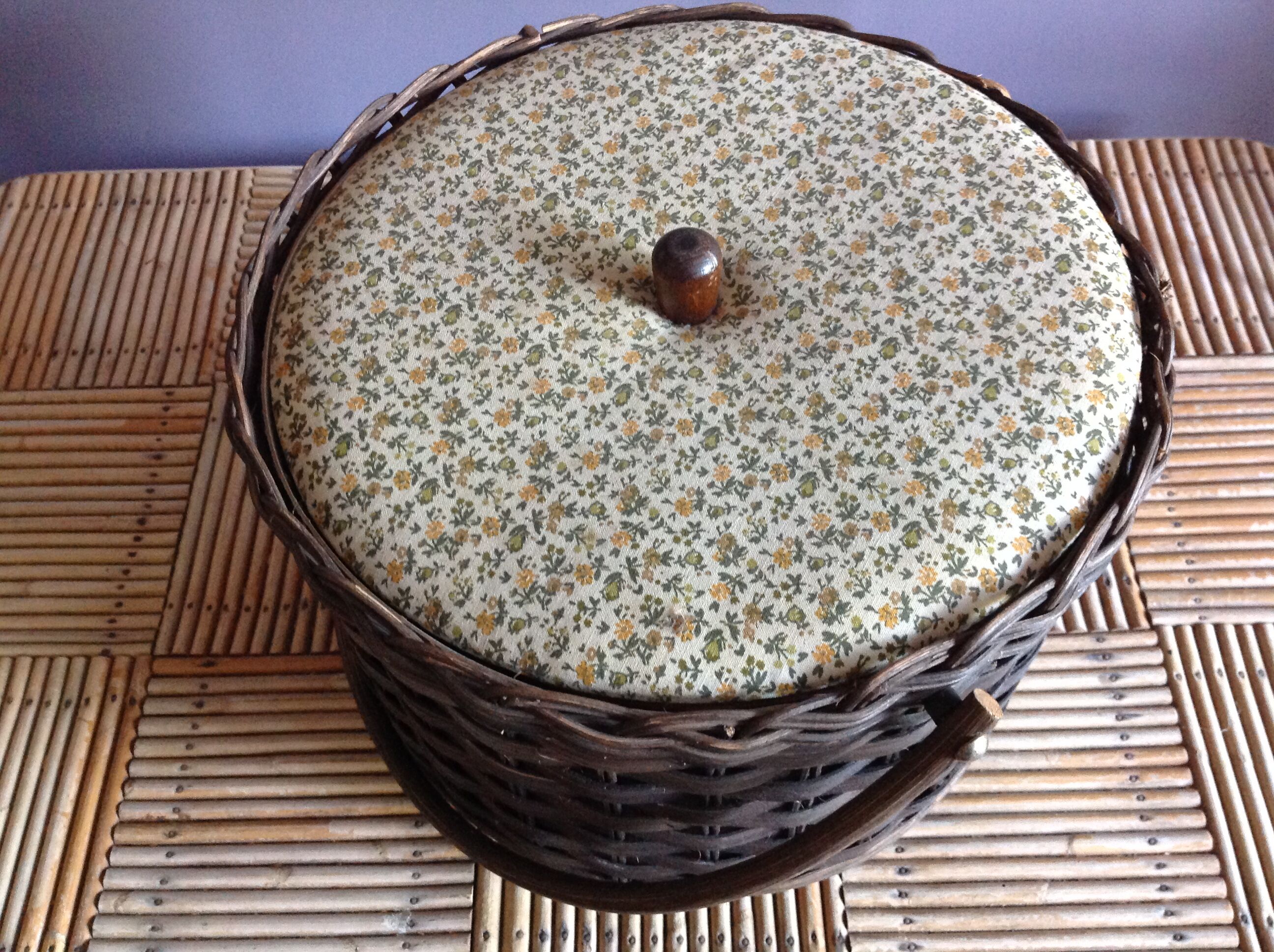 Sewing basket
