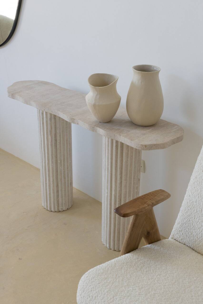 Venus irregular console 130x30 cm - Natural Travertine