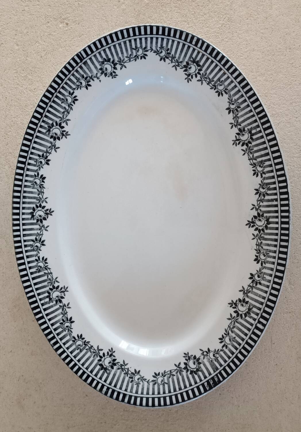 Ford & Sons Iron Earth Plate