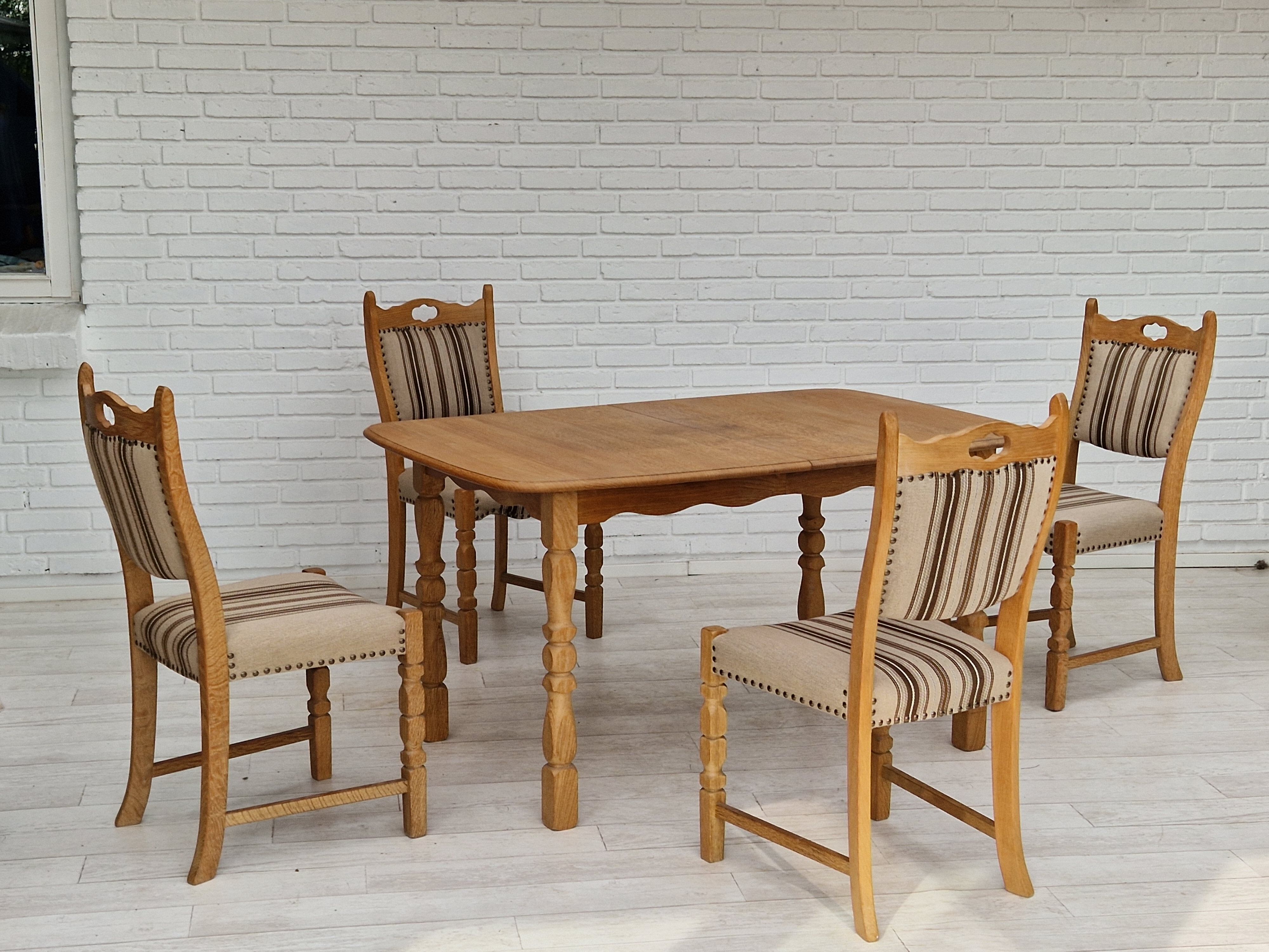 Danish dinning set of table and four chairs in oak and wool.