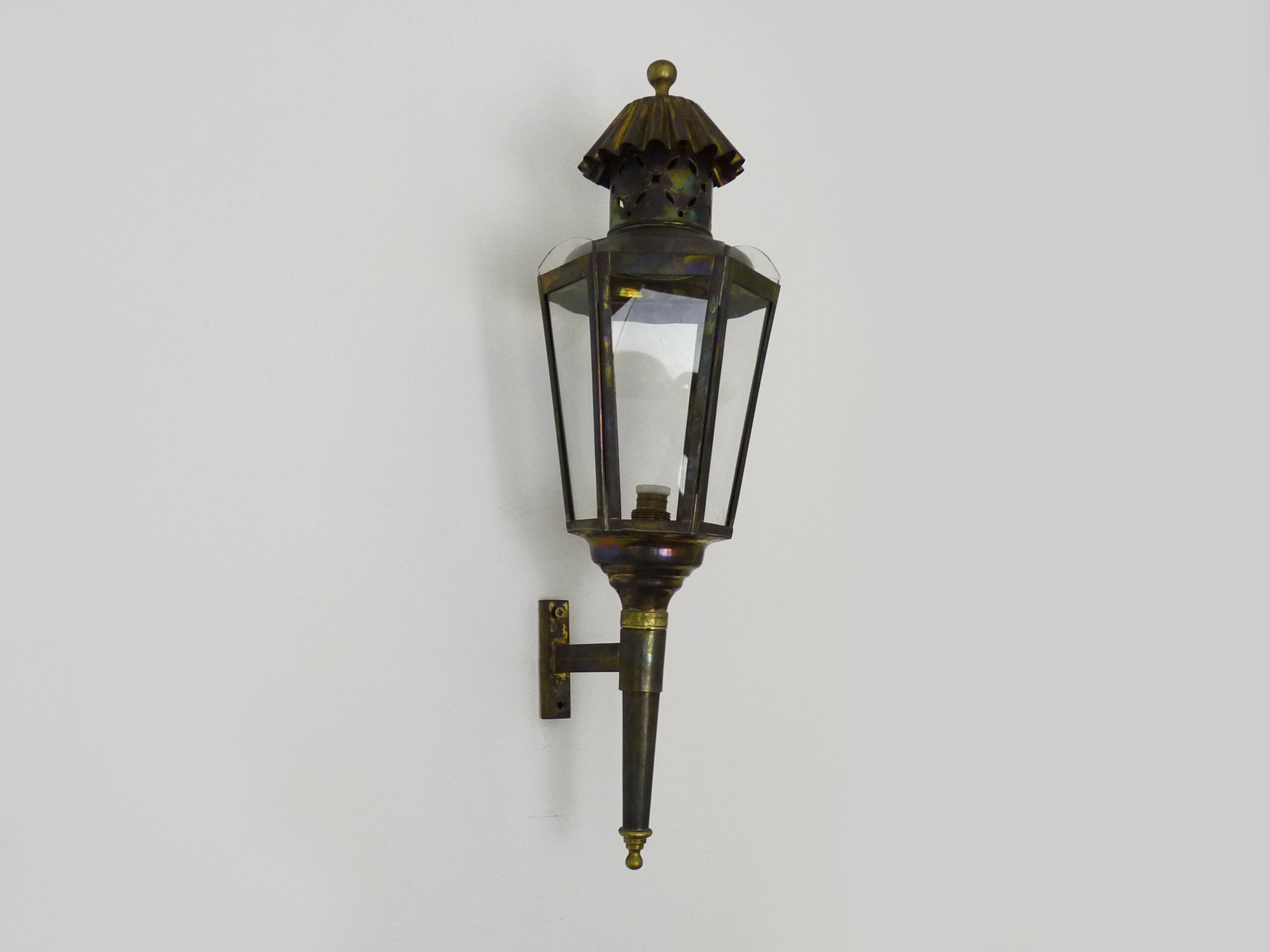 Old carriage lantern, cab, copper with 6 faces. Interior lamp. Year 60 70